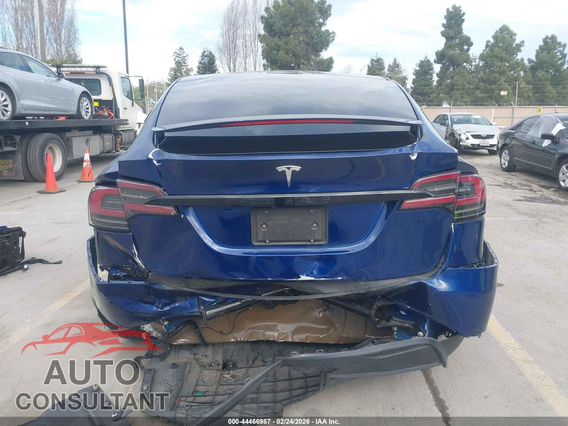 TESLA MODEL X 2023 - 7SAXCAE5XPF377952