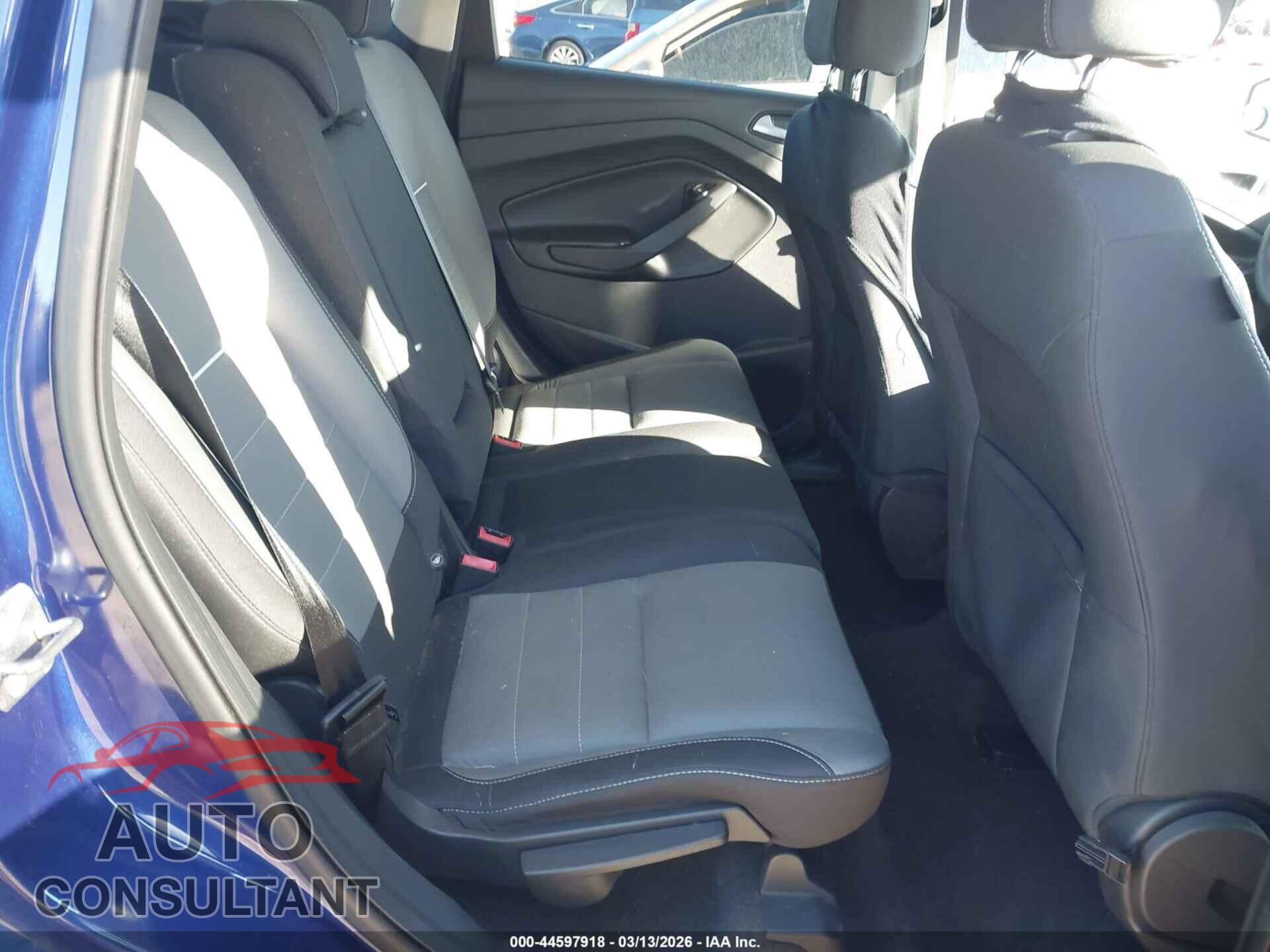 FORD ESCAPE 2015 - 1FMCU0GX2FUC26848
