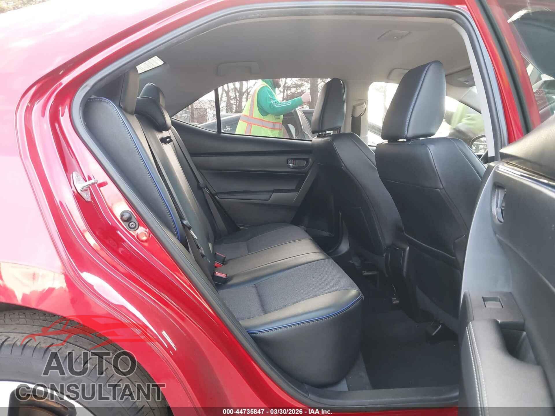 TOYOTA COROLLA 2017 - 5YFBURHE8HP620176