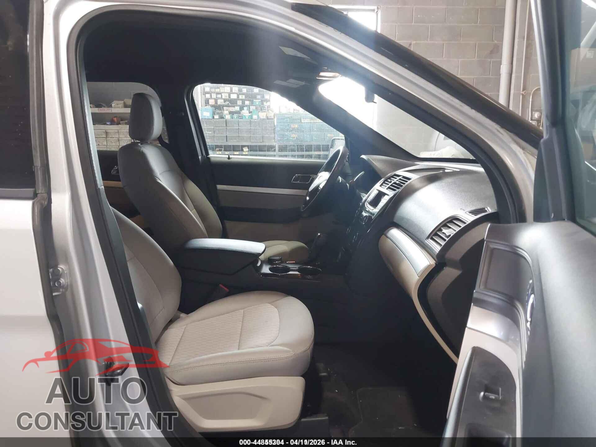 FORD EXPLORER 2018 - 1FM5K8BH4JGB95235