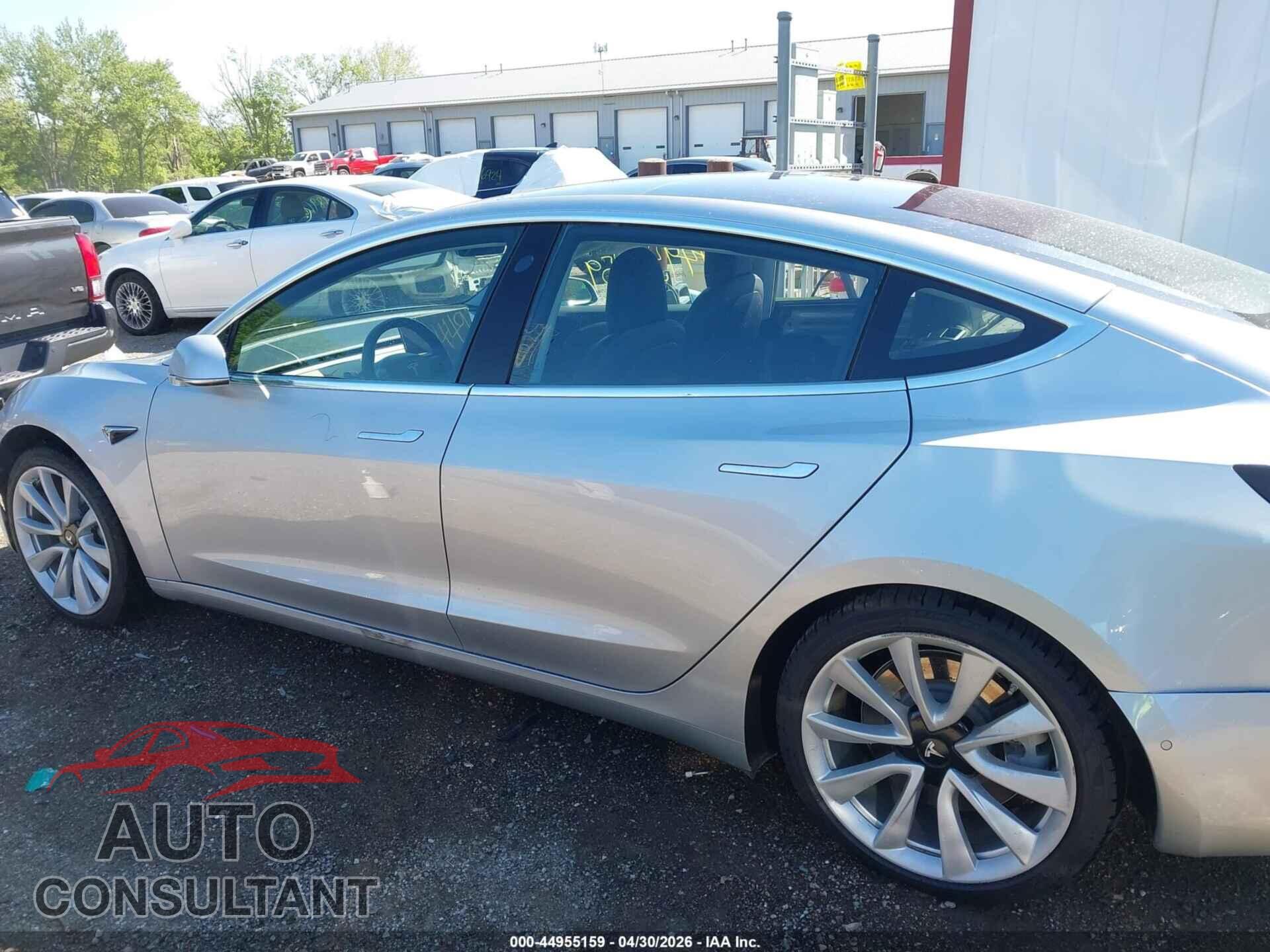 TESLA MODEL 3 2018 - 5YJ3E1EA0JF048610