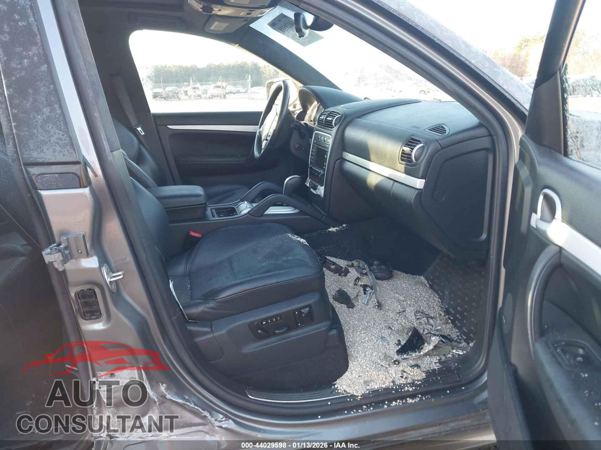 PORSCHE CAYENNE 2010 - WP1AD2AP9ALA60504