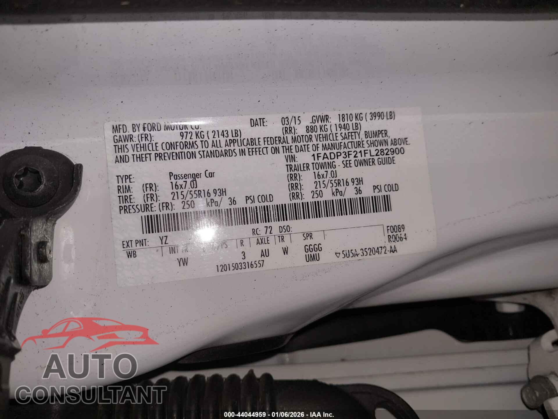 FORD FOCUS 2015 - 1FADP3F21FL282900
