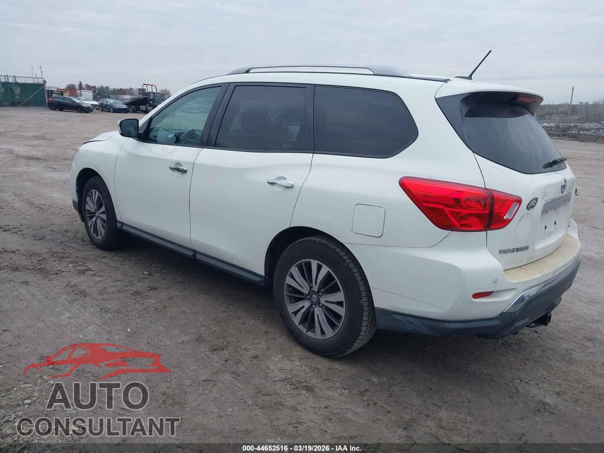 NISSAN PATHFINDER 2017 - 5N1DR2MN2HC653203