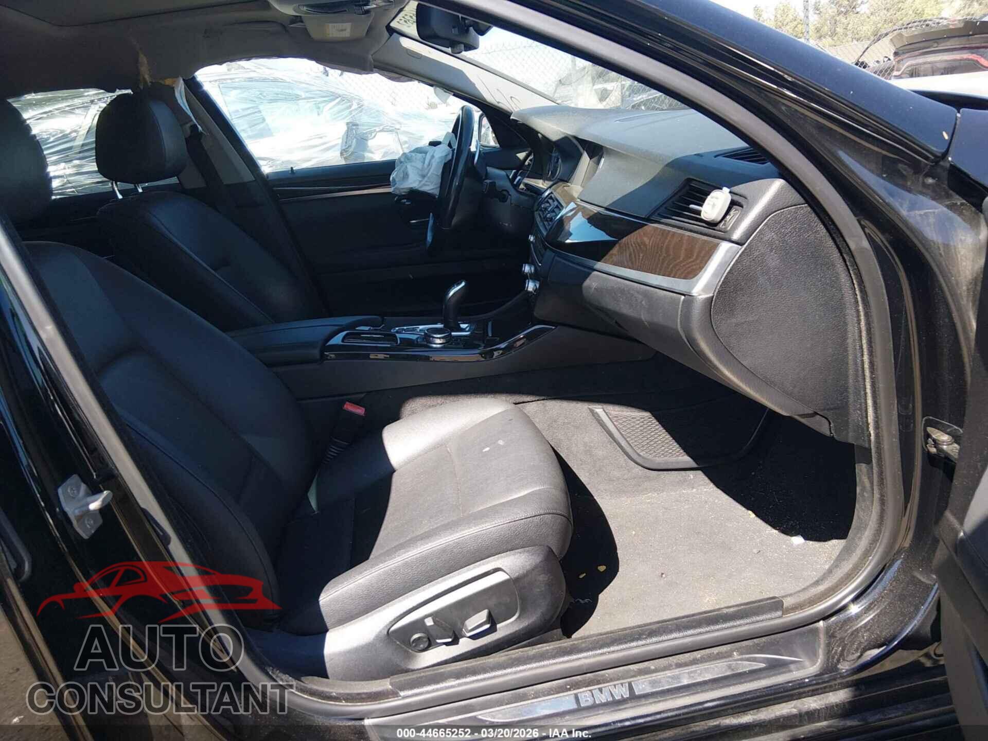 BMW 528I 2016 - WBA5A5C54GD528101