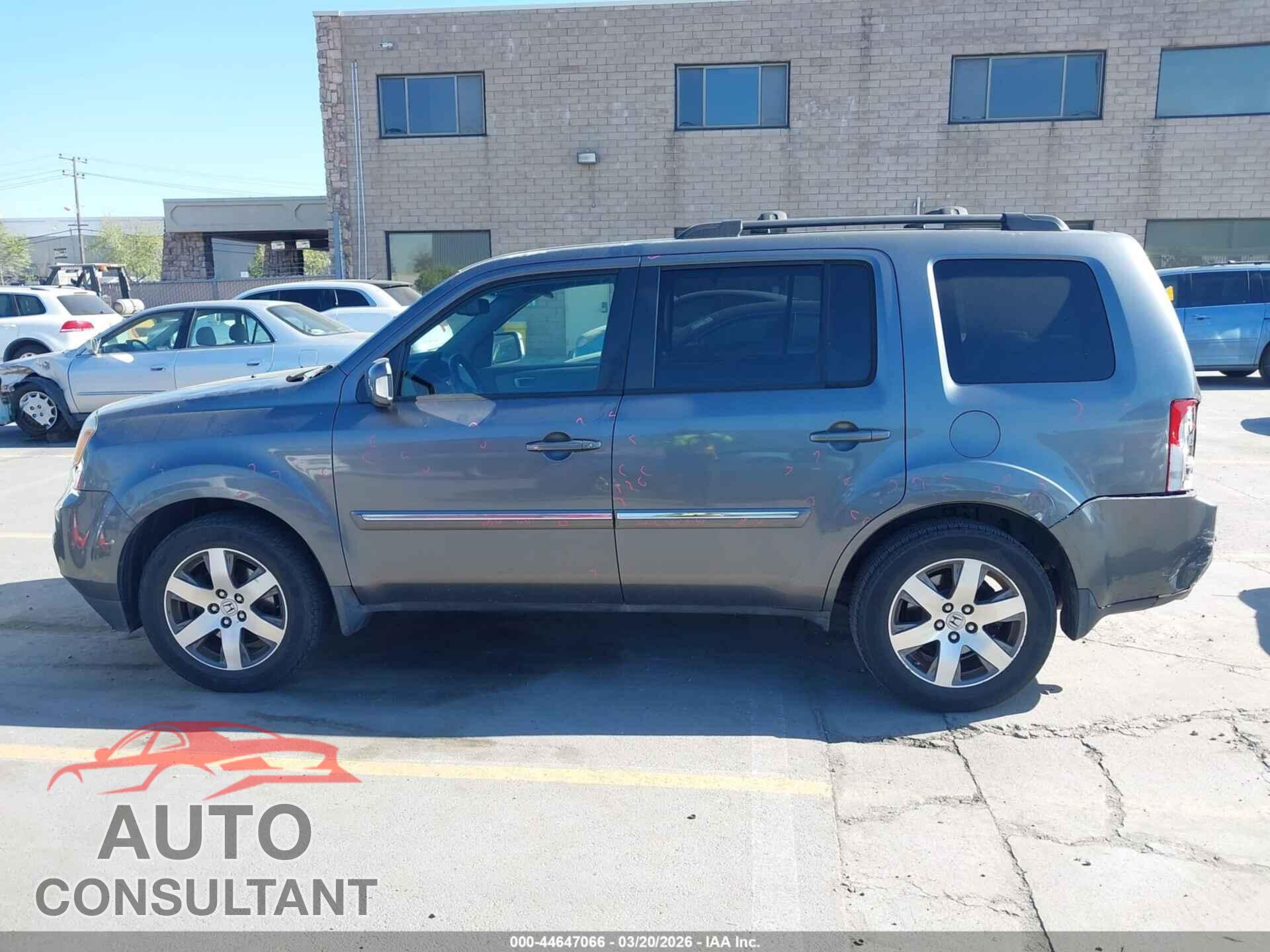 HONDA PILOT 2013 - 5FNYF3H90DB023534