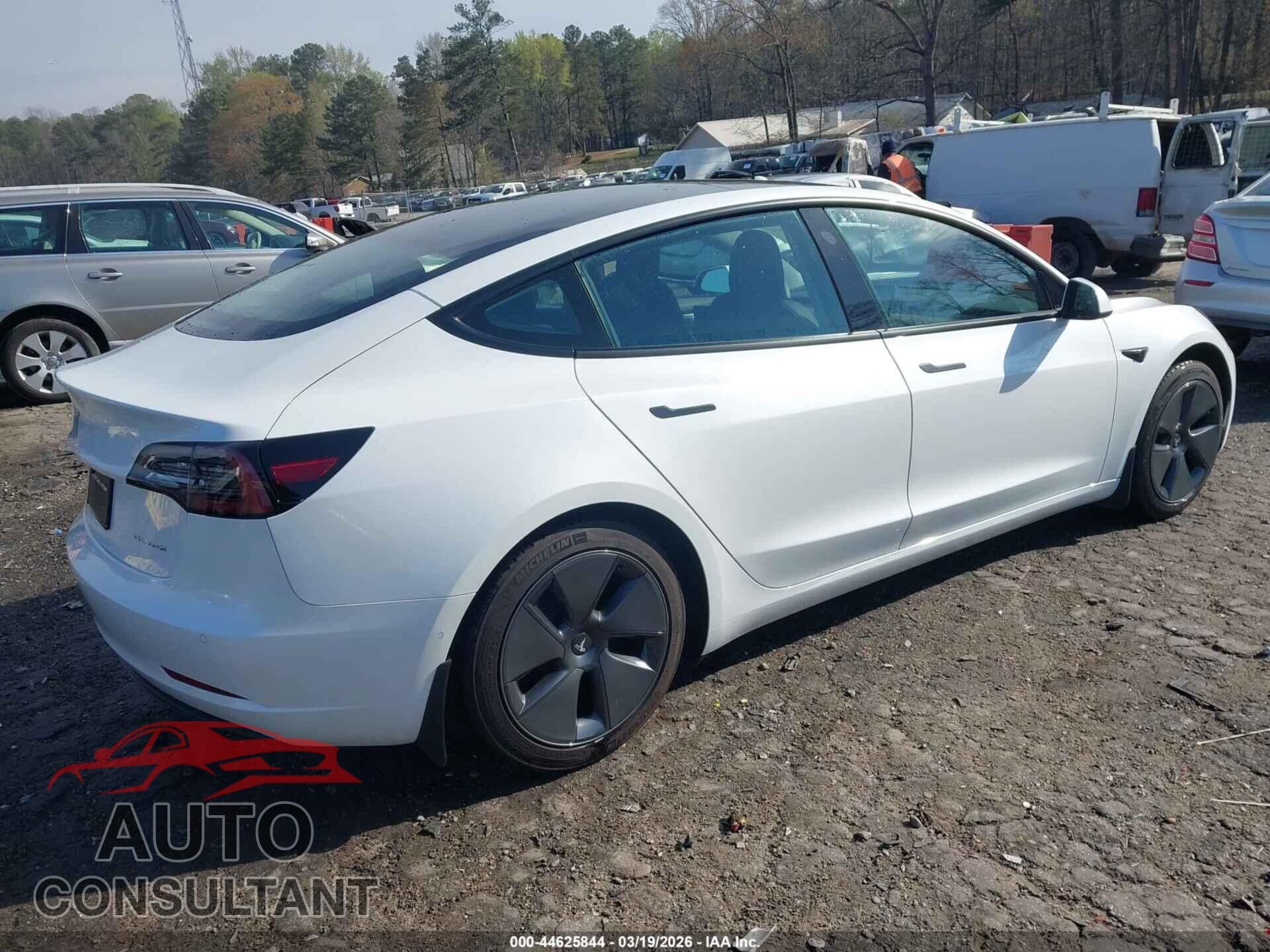 TESLA MODEL 3 2022 - 5YJ3E1EB1NF103631