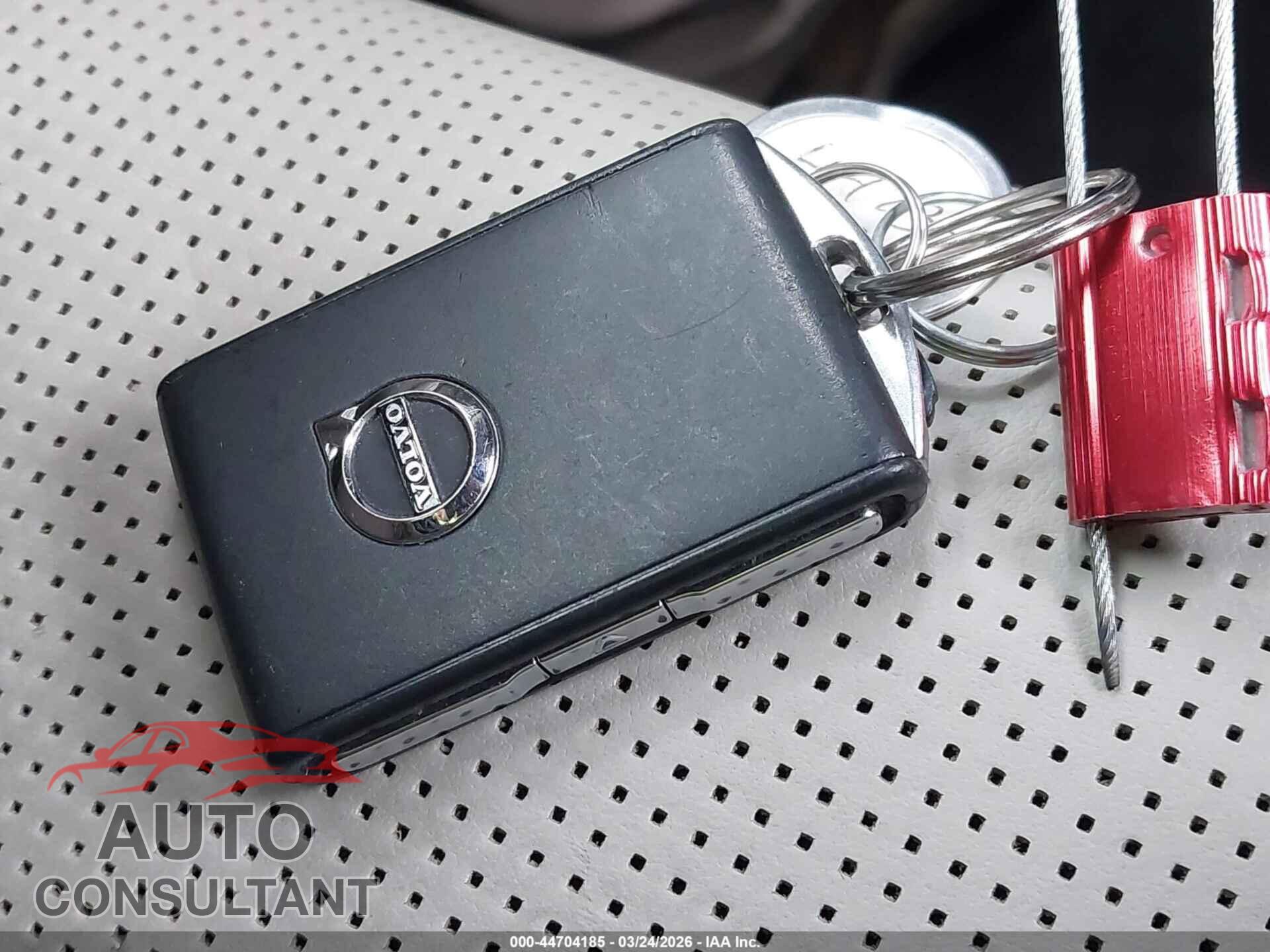 VOLVO S90 2017 - YV1A22ML2H1001987