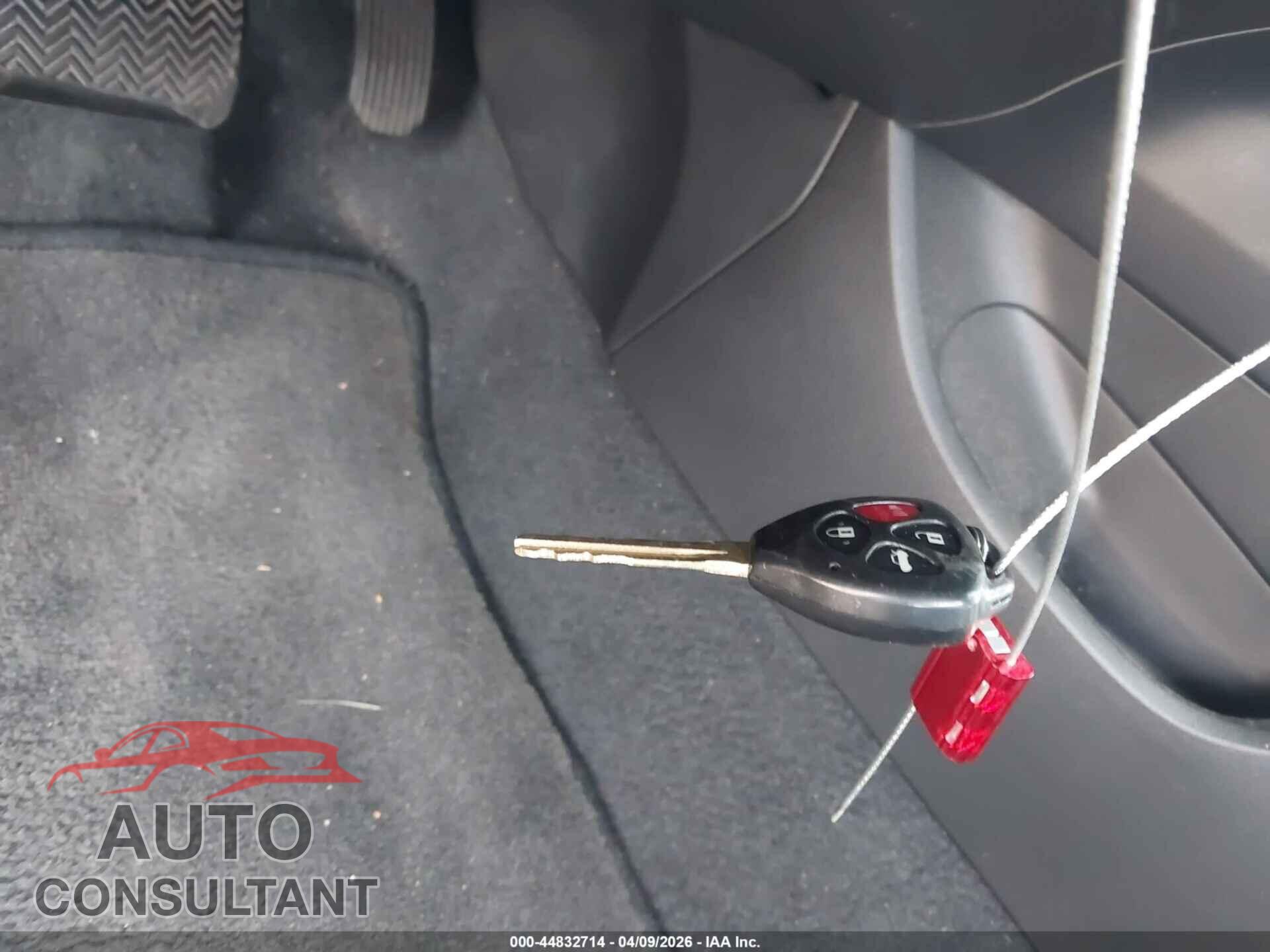 TOYOTA COROLLA 2010 - 1NXBU4EEXAZ201385