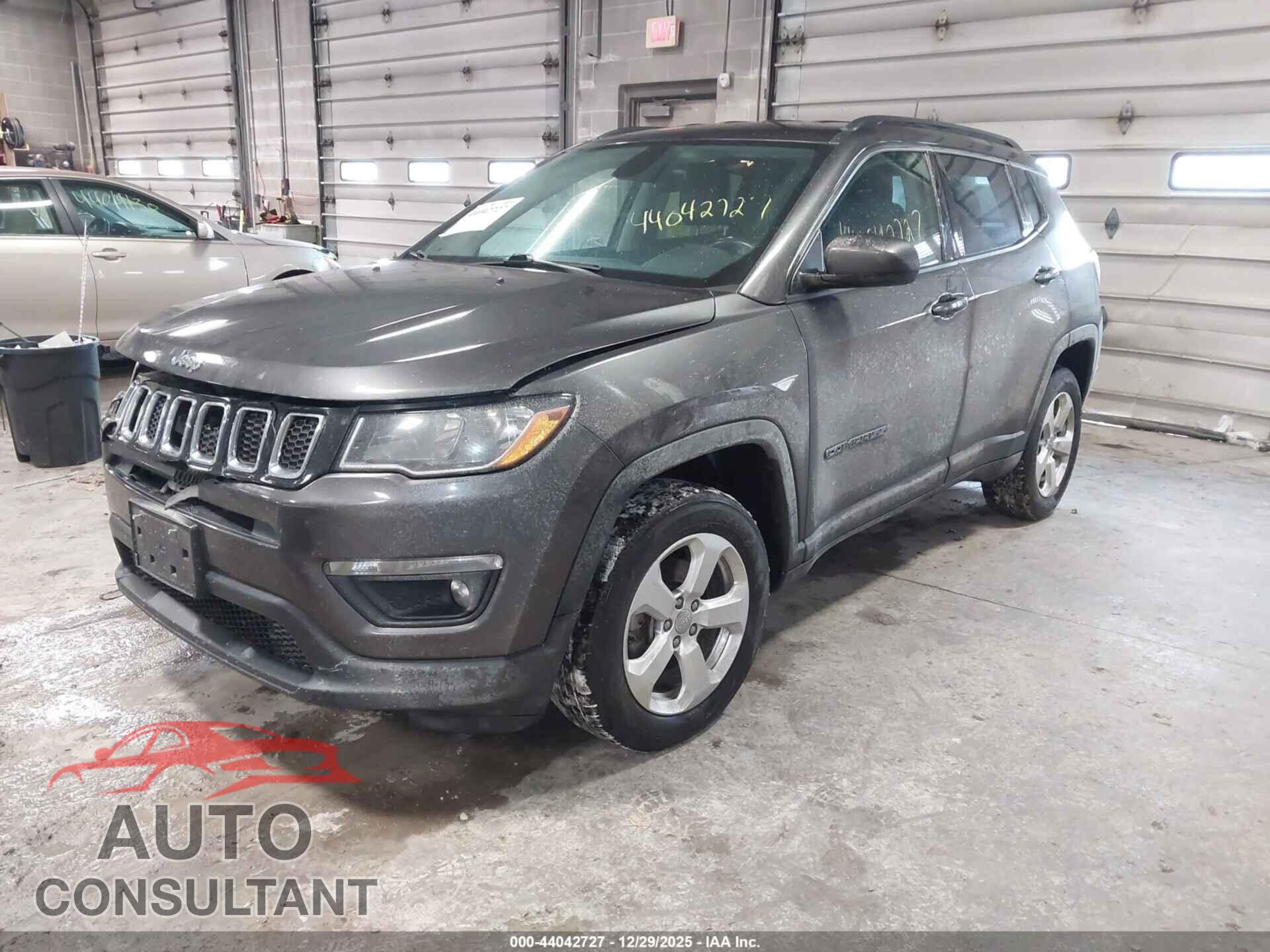 JEEP COMPASS 2018 - 3C4NJDBB3JT259076