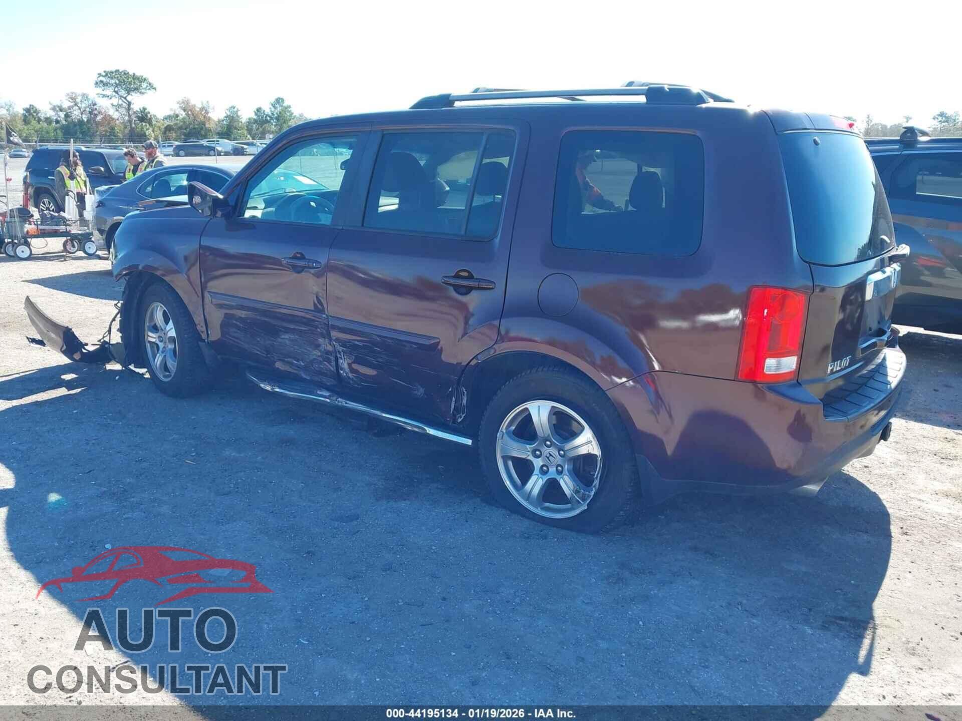 HONDA PILOT 2013 - 5FNYF4H58DB085850