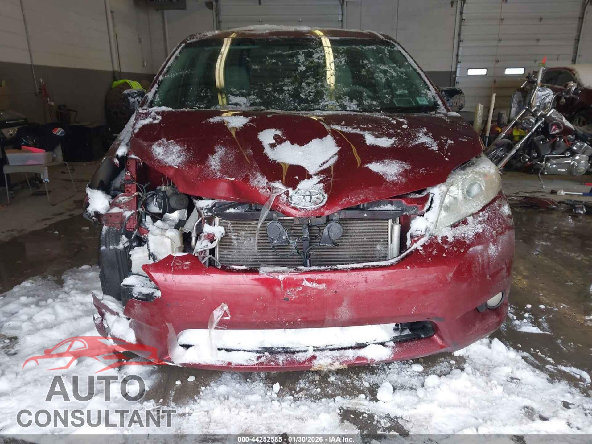 TOYOTA SIENNA 2013 - 5TDYK3DC8DS367590