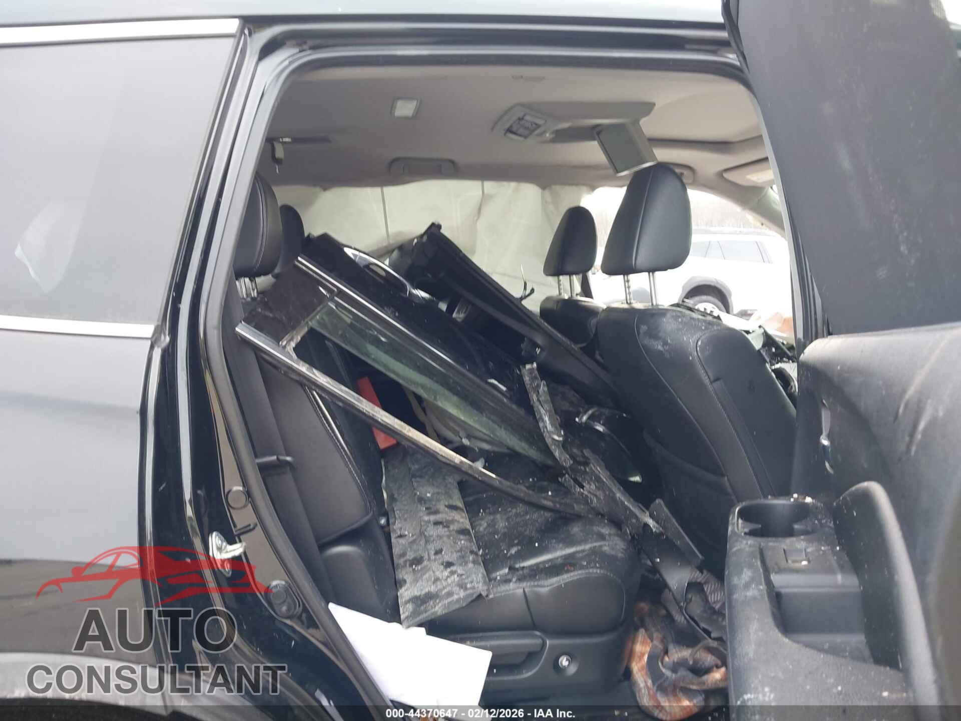 HONDA PILOT 2017 - 5FNYF6H91HB010279