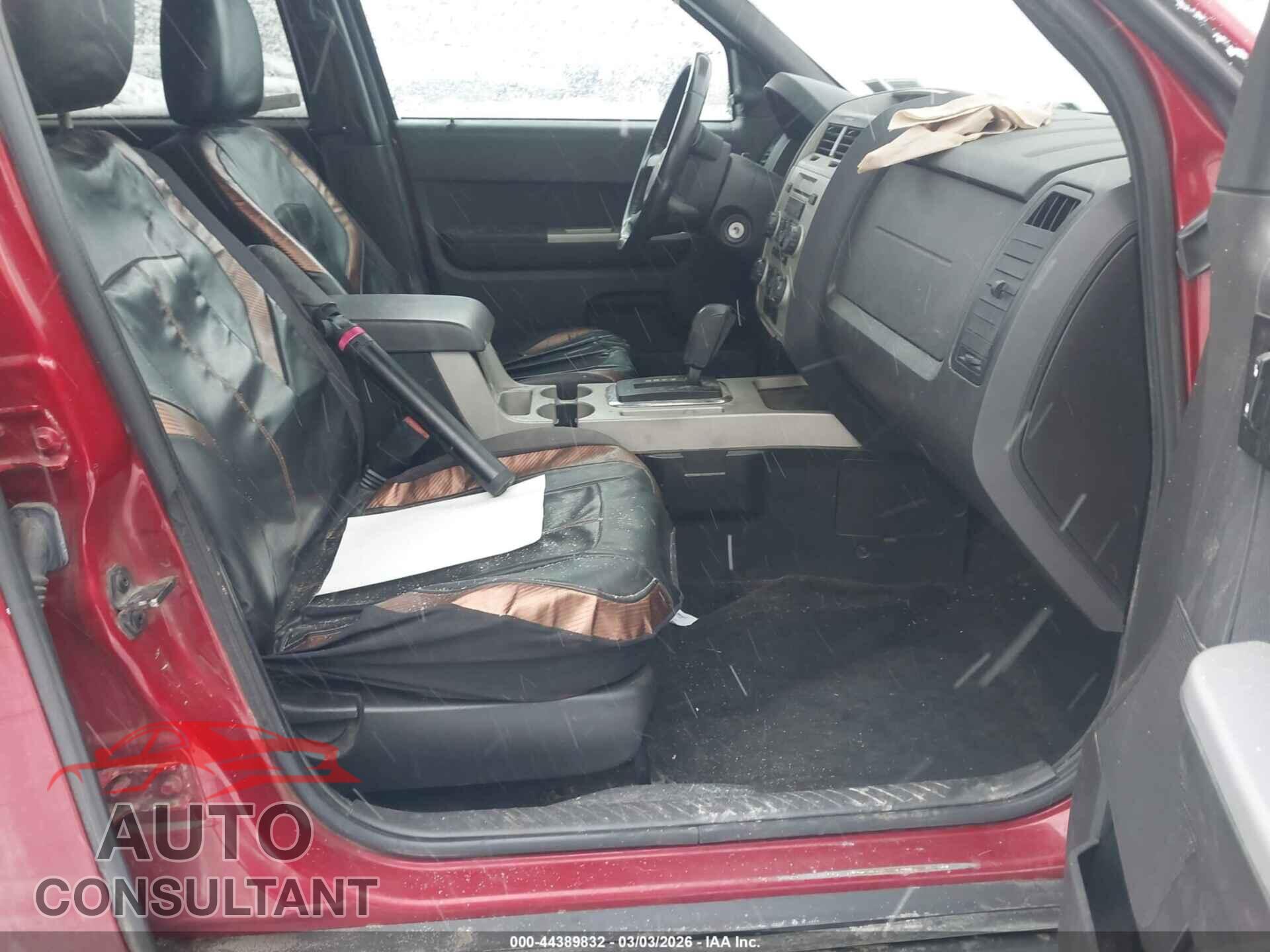 FORD ESCAPE 2011 - 1FMCU9D72BKC05271