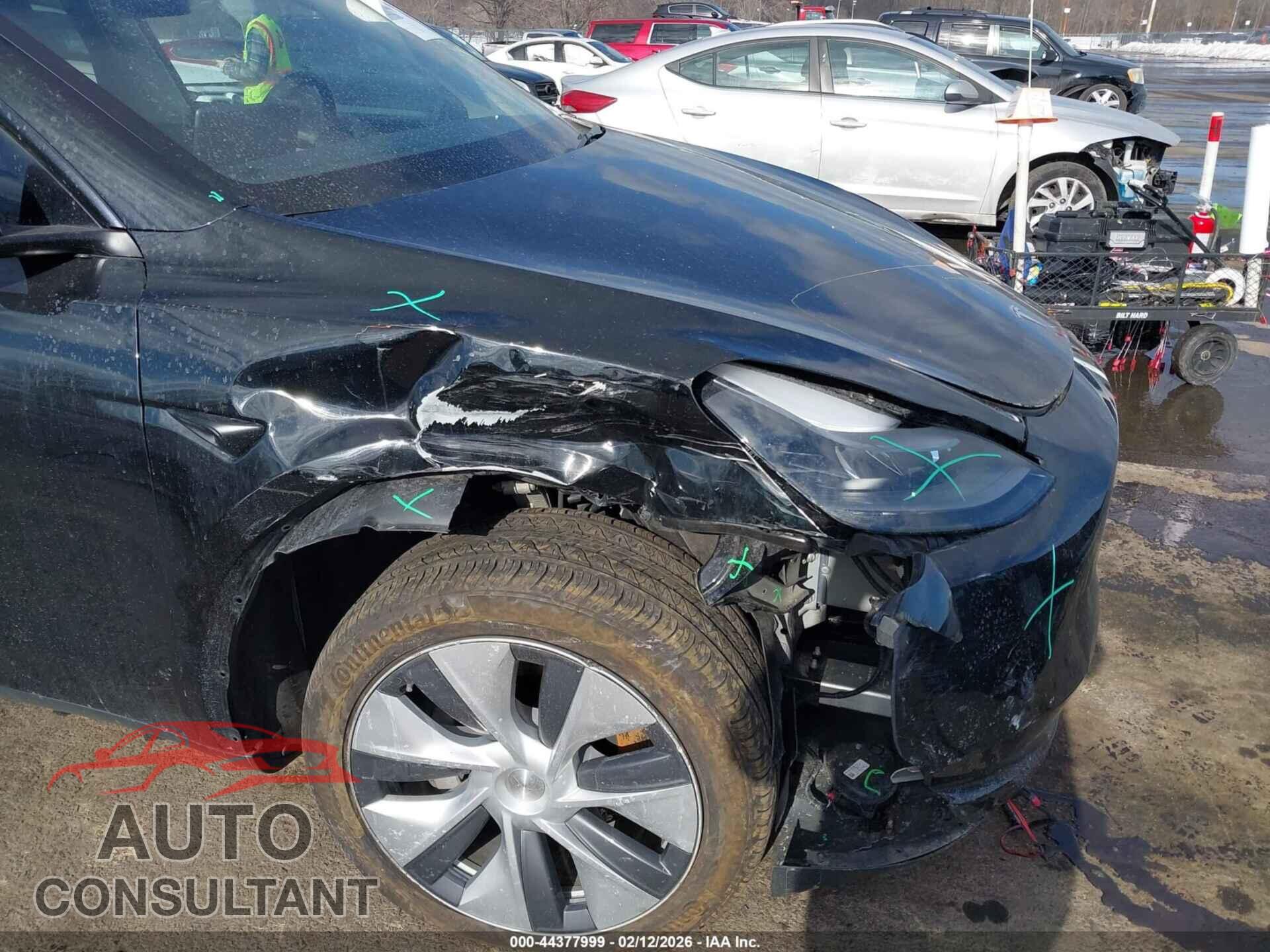 TESLA MODEL Y 2023 - 7SAYGAEE4PF829385