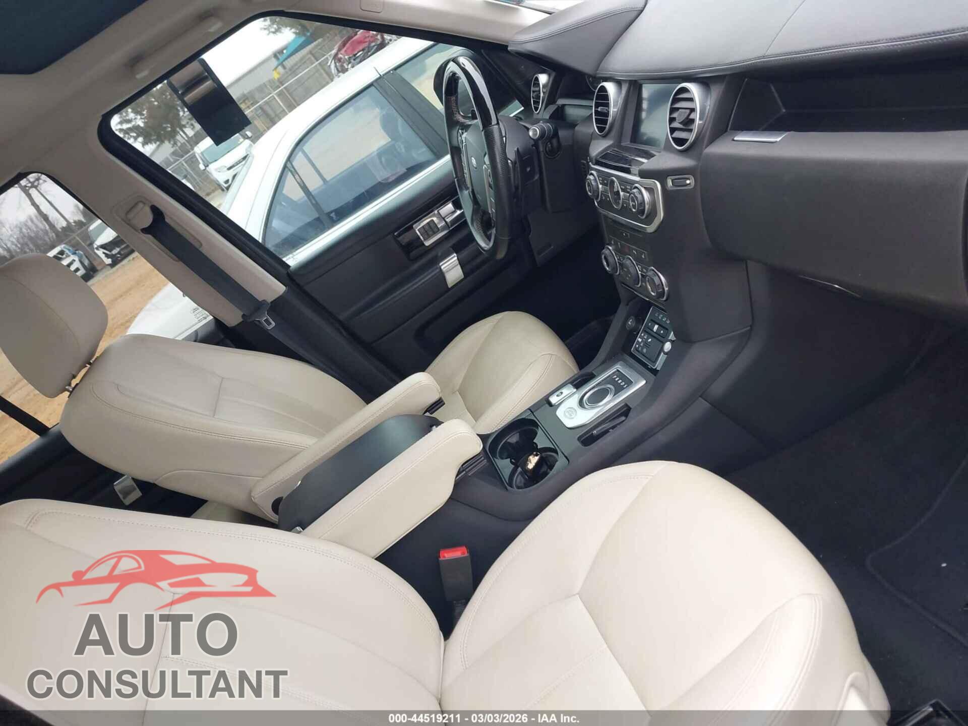LAND ROVER LR4 2015 - SALAK2V61FA770033
