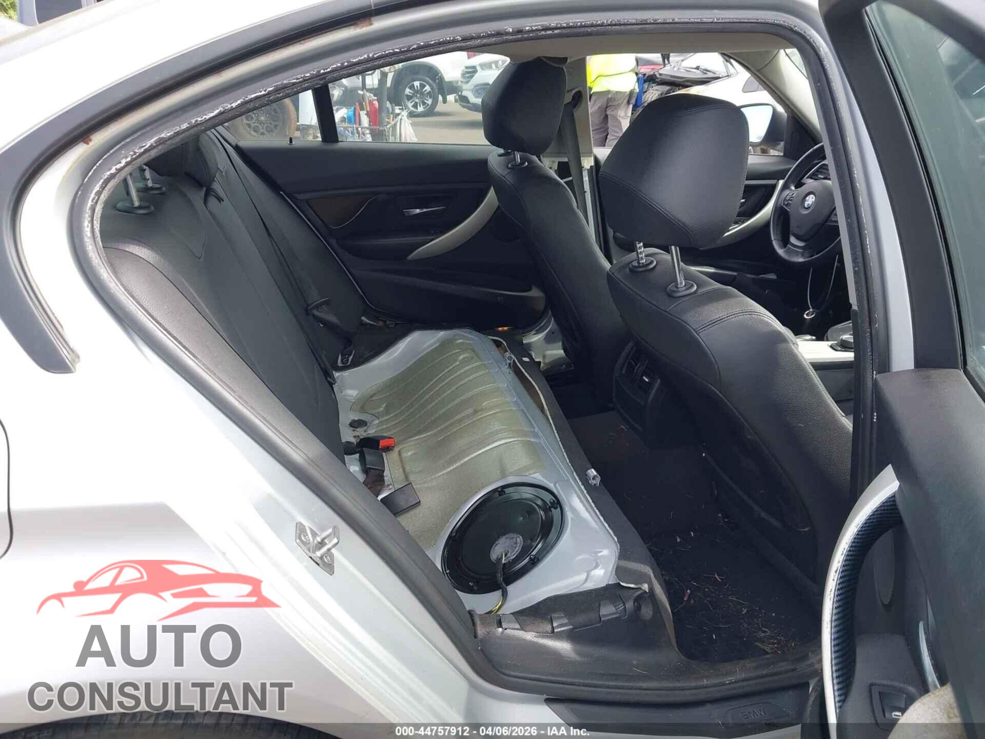 BMW 320I 2013 - WBA3B1C59DK128958