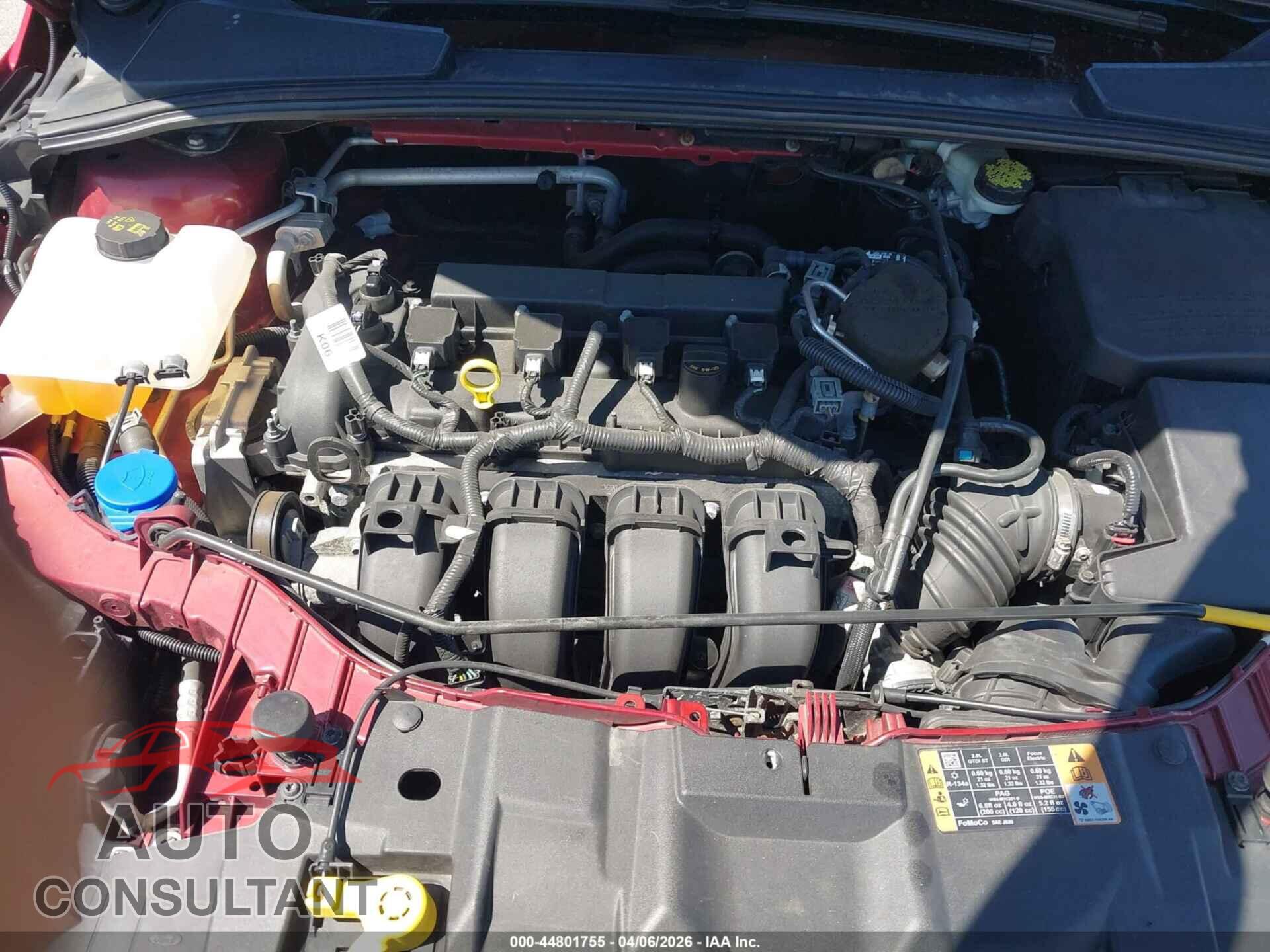 FORD FOCUS 2015 - 1FADP3K25FL267077