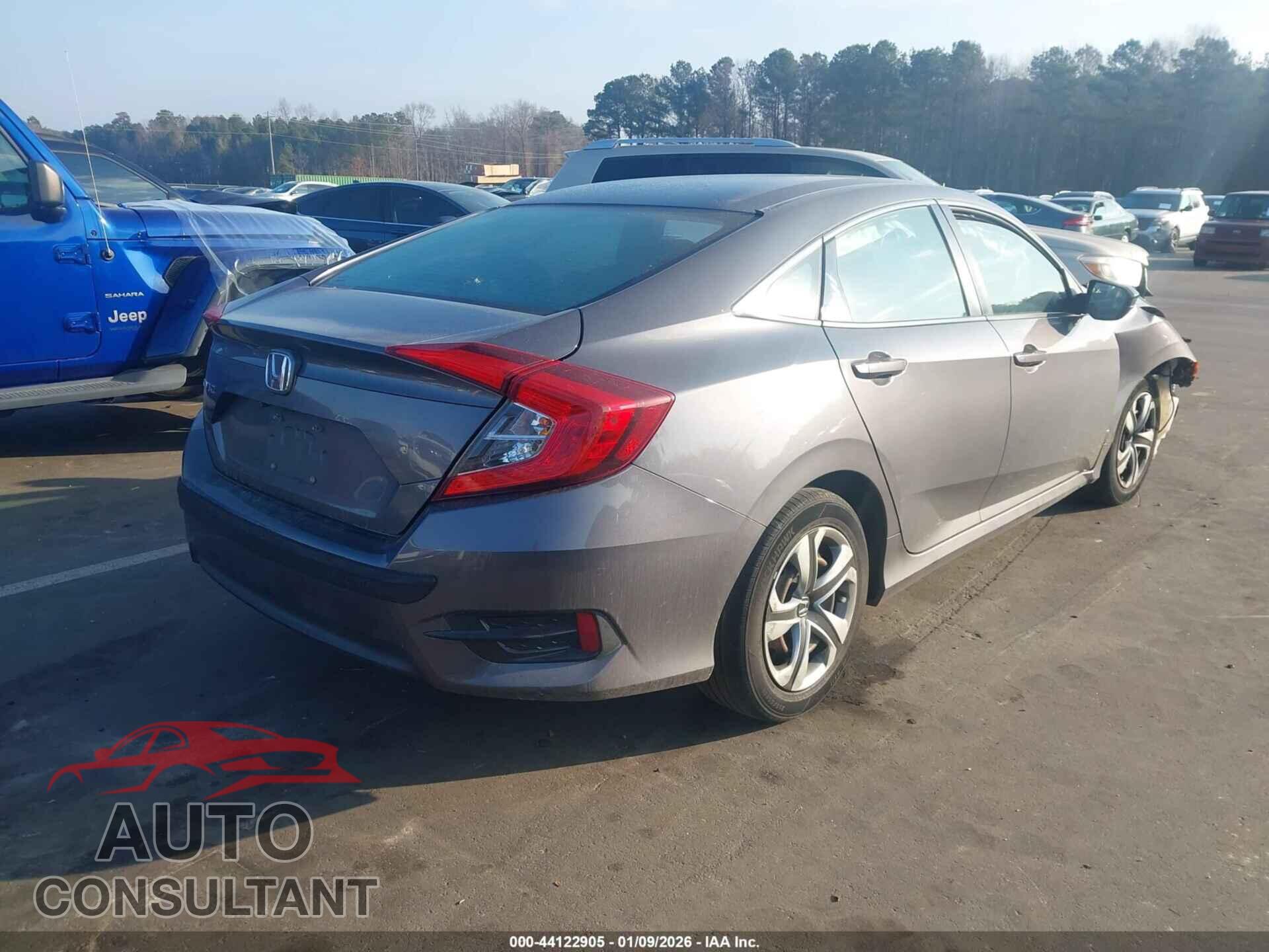 HONDA CIVIC 2018 - 2HGFC2F52JH525933