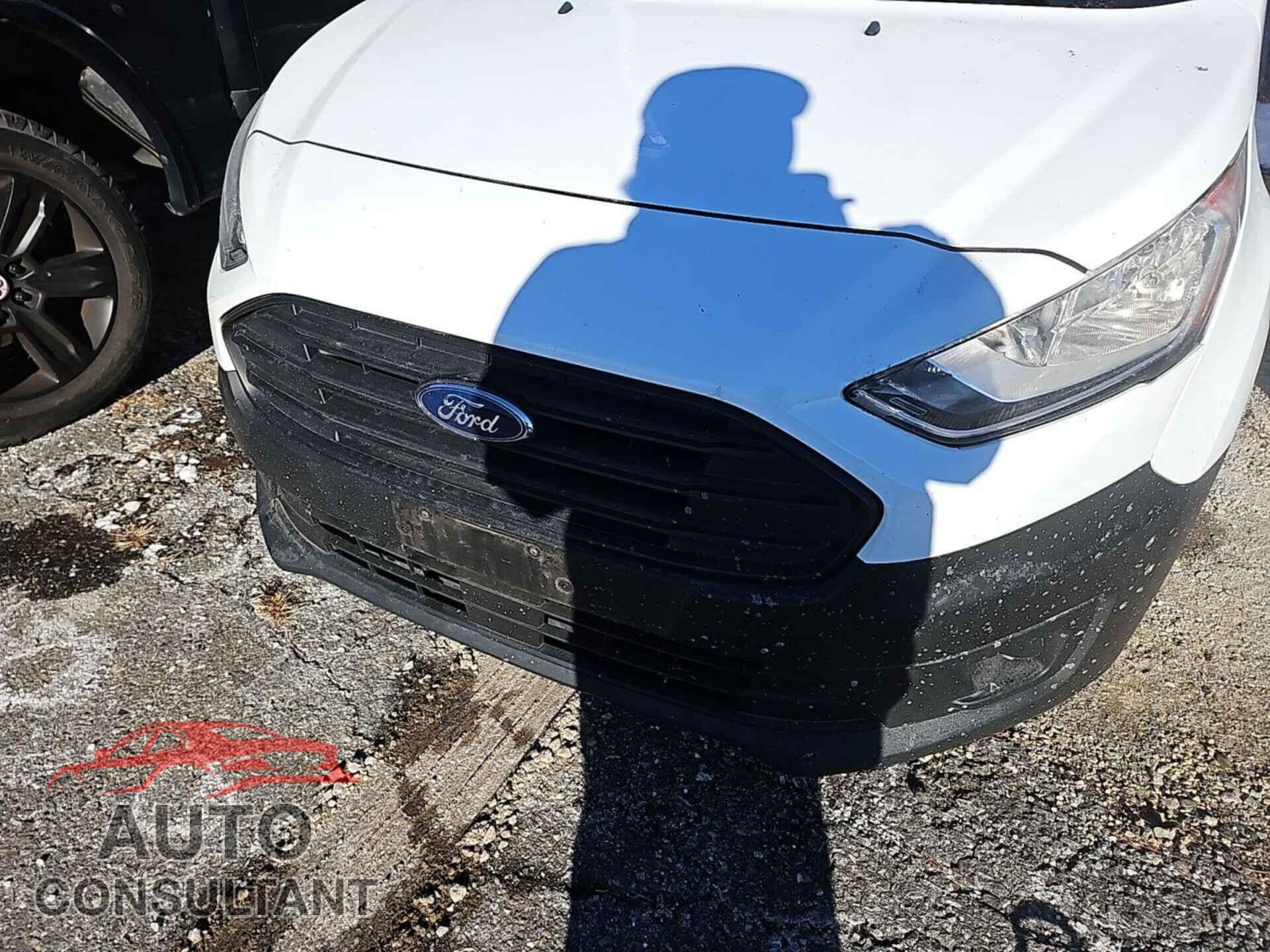 FORD TRANSIT CONNECT 2019 - NM0LS7E28K1392150