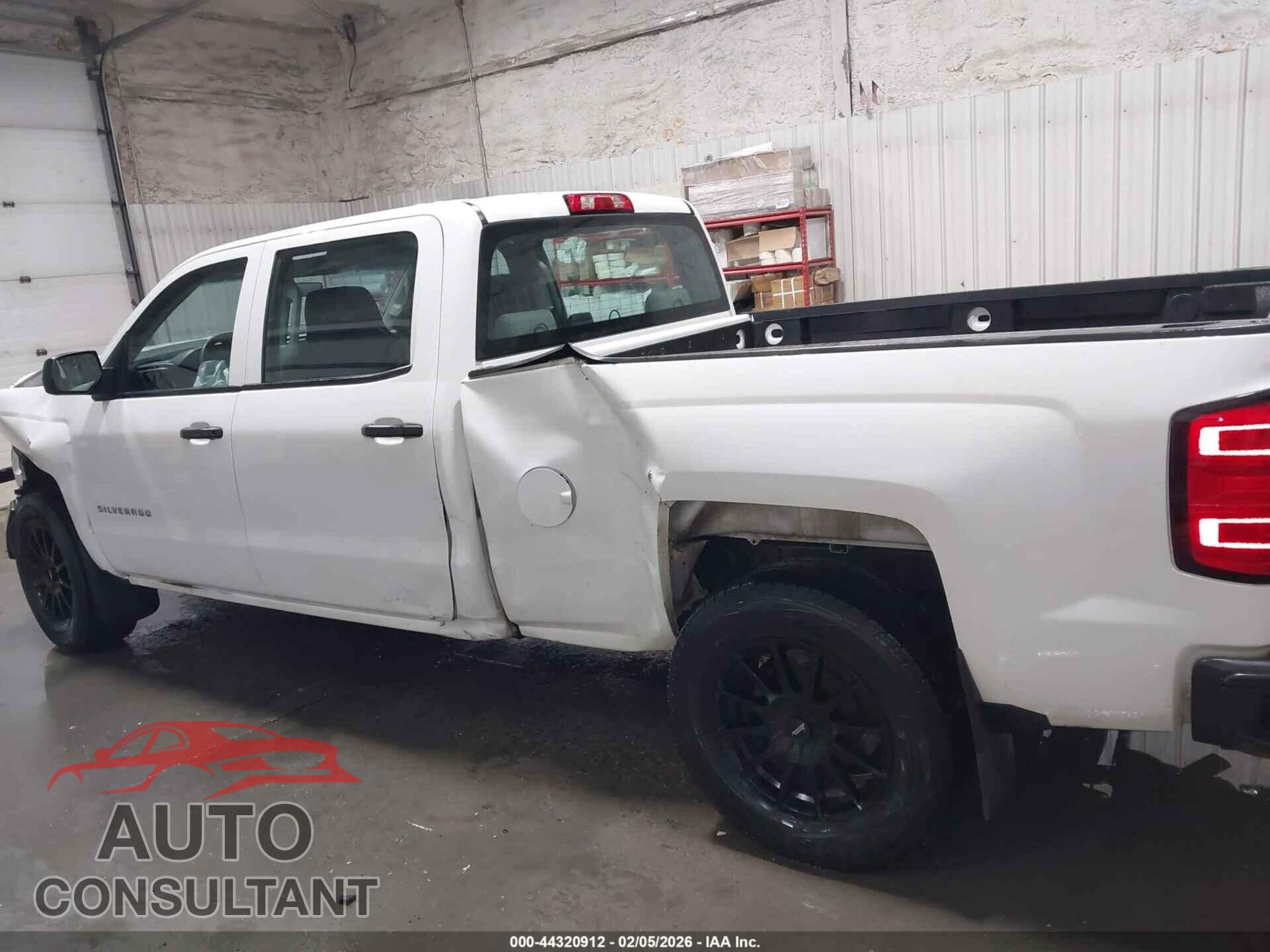 CHEVROLET SILVERADO 1500 2015 - 3GCUKPEC8FG217159