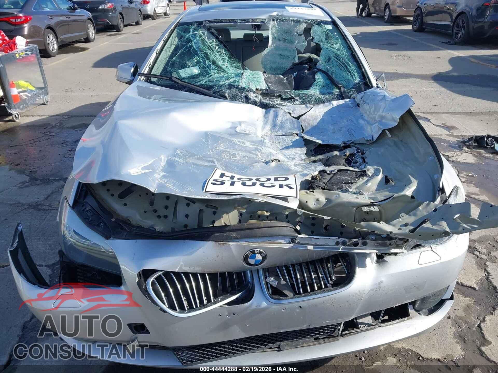 BMW 528I 2011 - WBAFR1C55BC742664