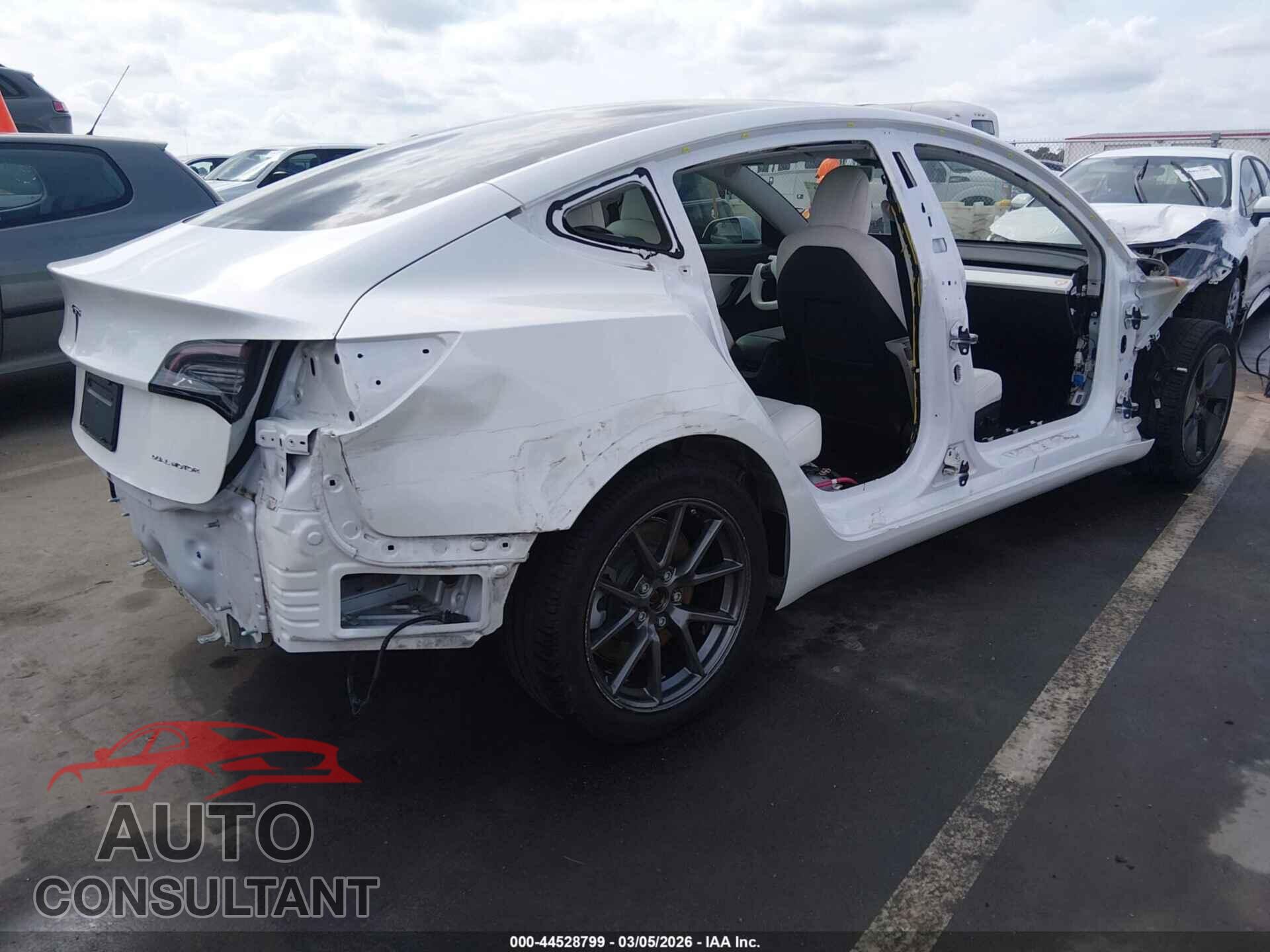 TESLA MODEL 3 2021 - 5YJ3E1EB3MF936992