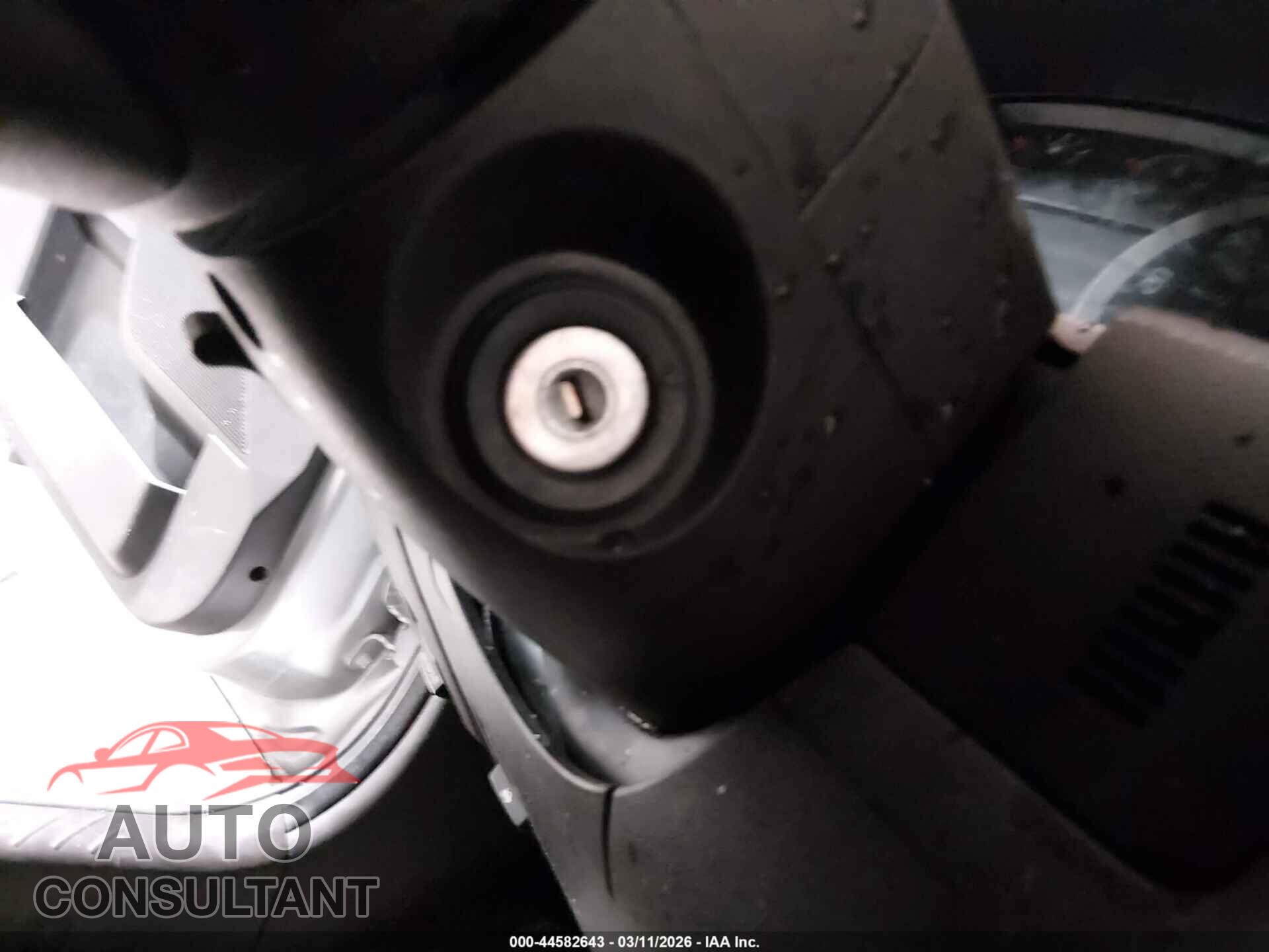 FORD ESCAPE 2010 - 1FMCU9E7XAKD43864
