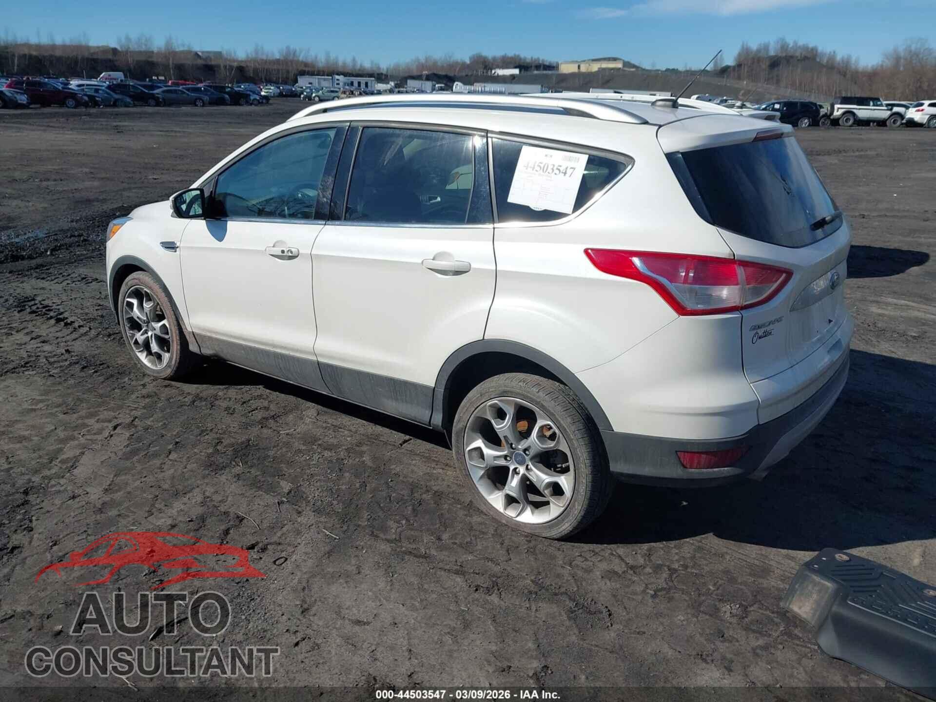 FORD ESCAPE 2015 - 1FMCU9JX1FUC73401