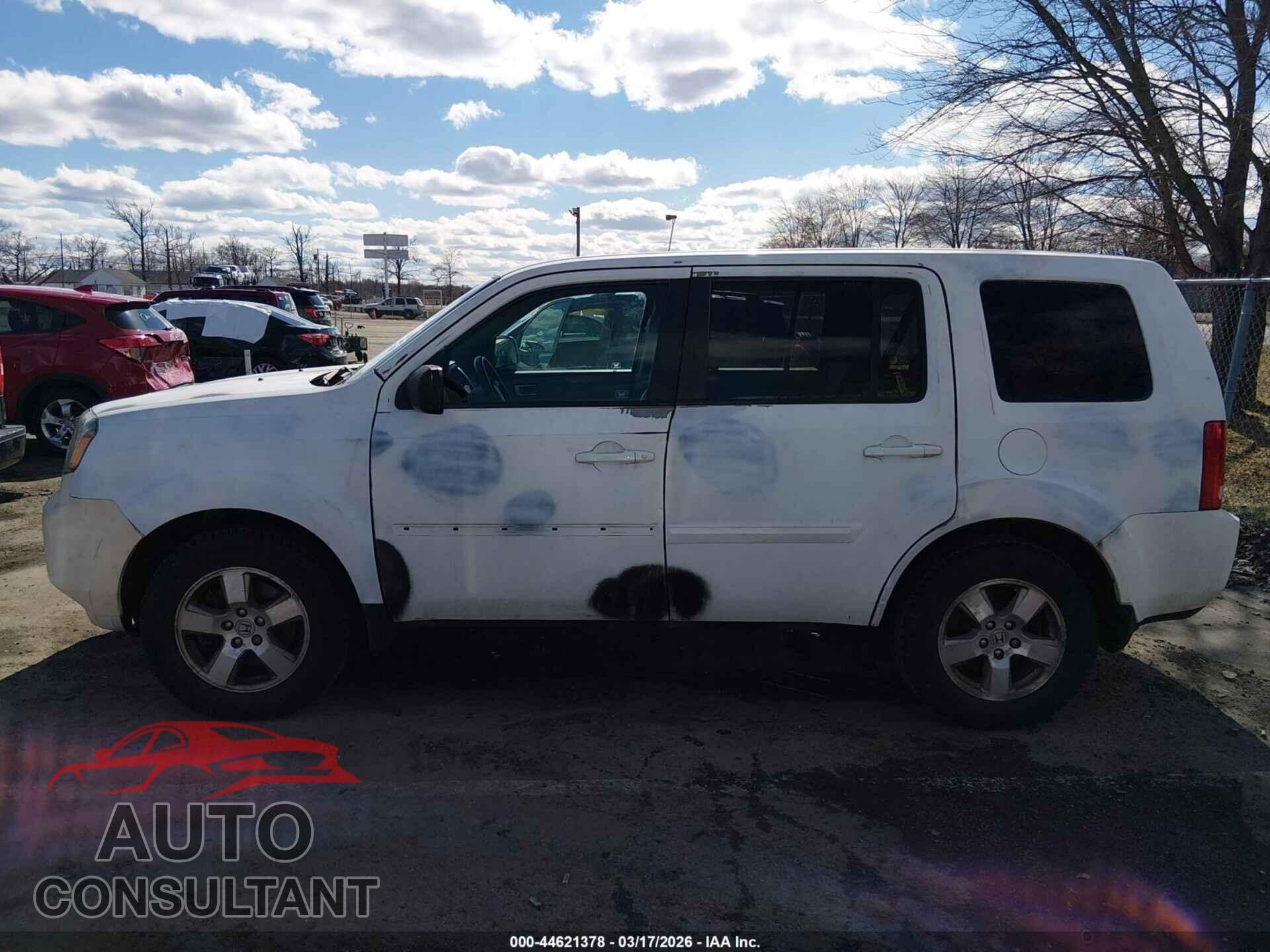 HONDA PILOT 2011 - 5FNYF4H62BB084781
