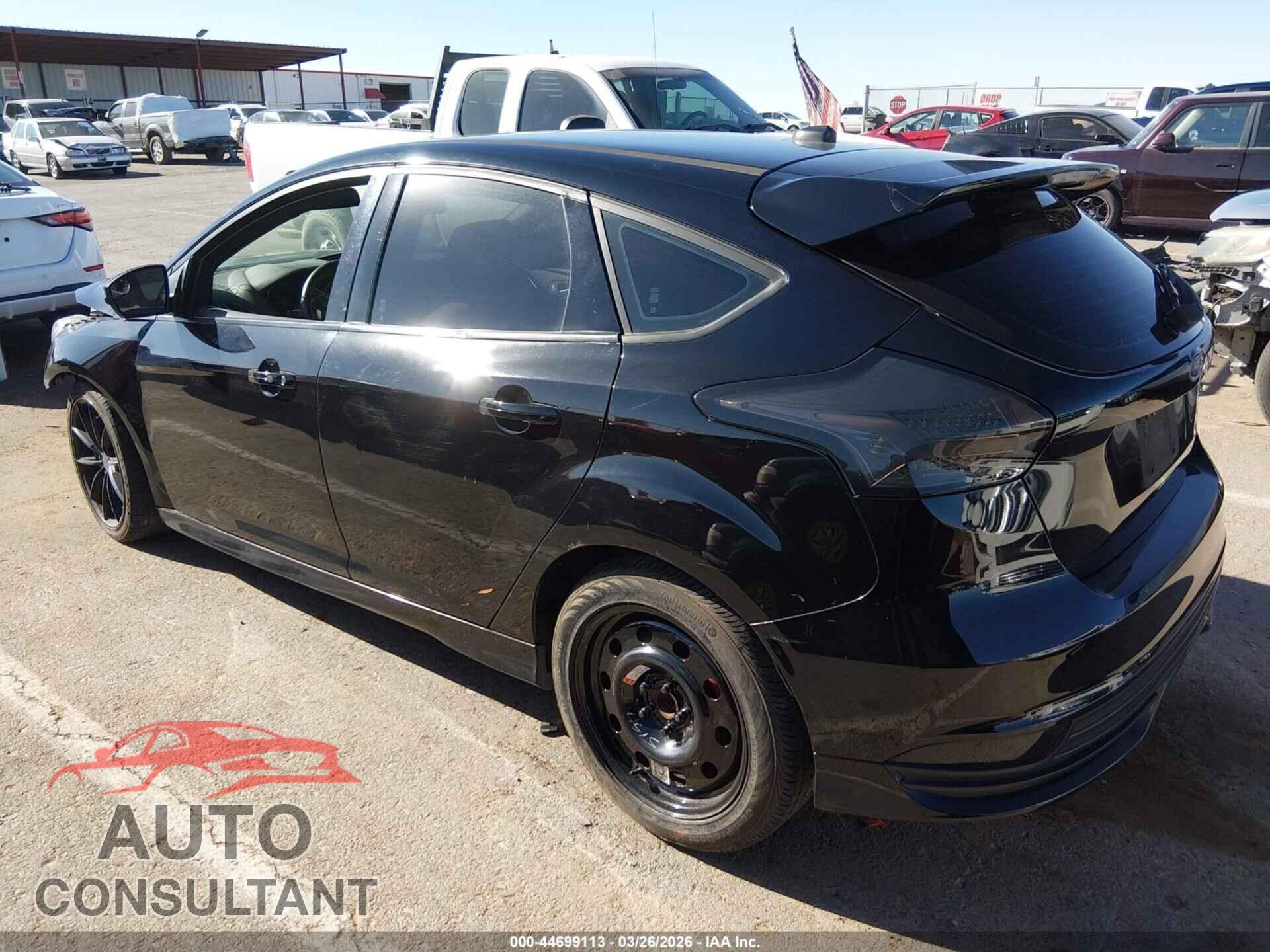 FORD FOCUS ST 2016 - 1FADP3L94GL218837