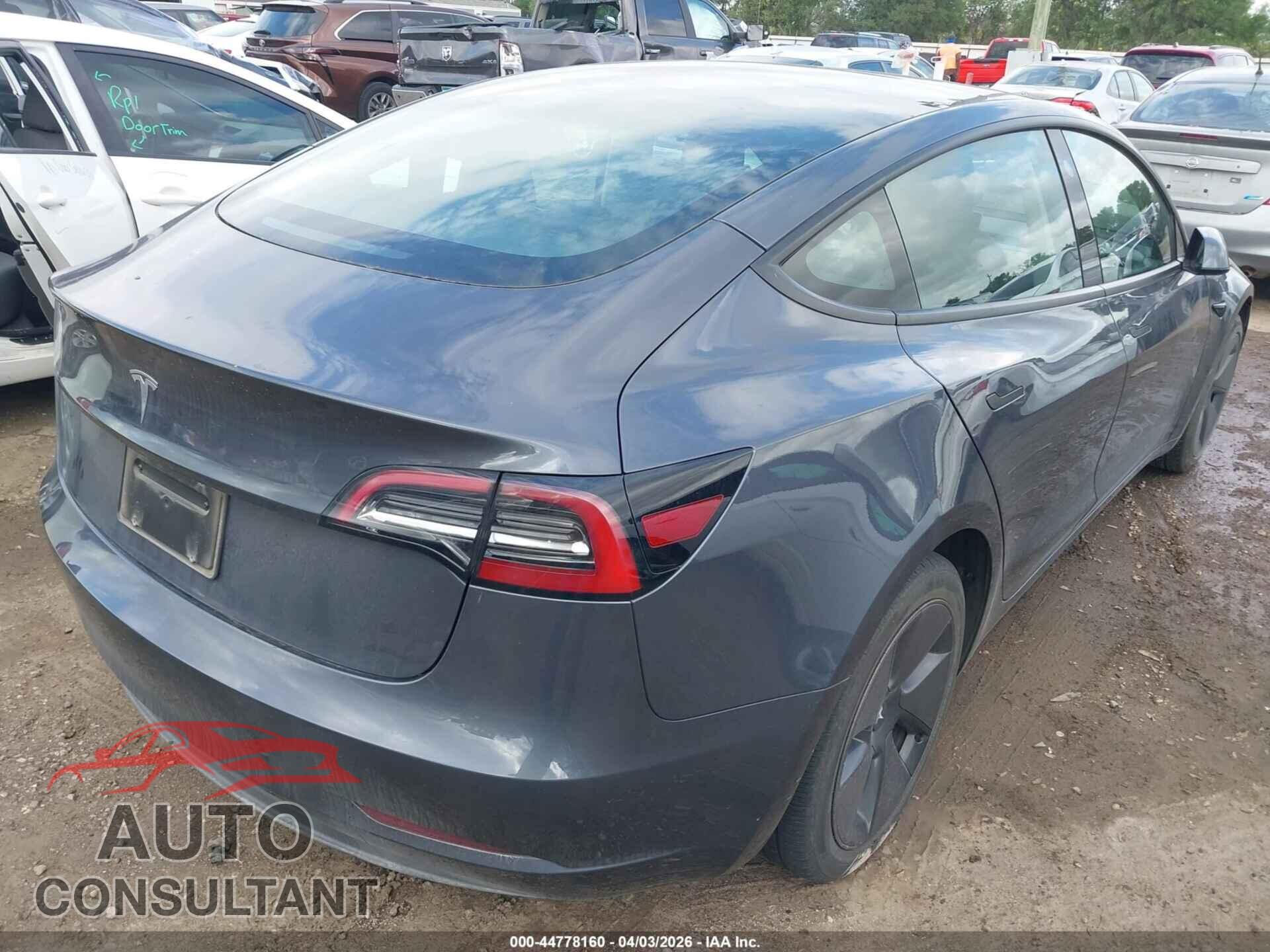 TESLA MODEL 3 2023 - 5YJ3E1EA7PF613590