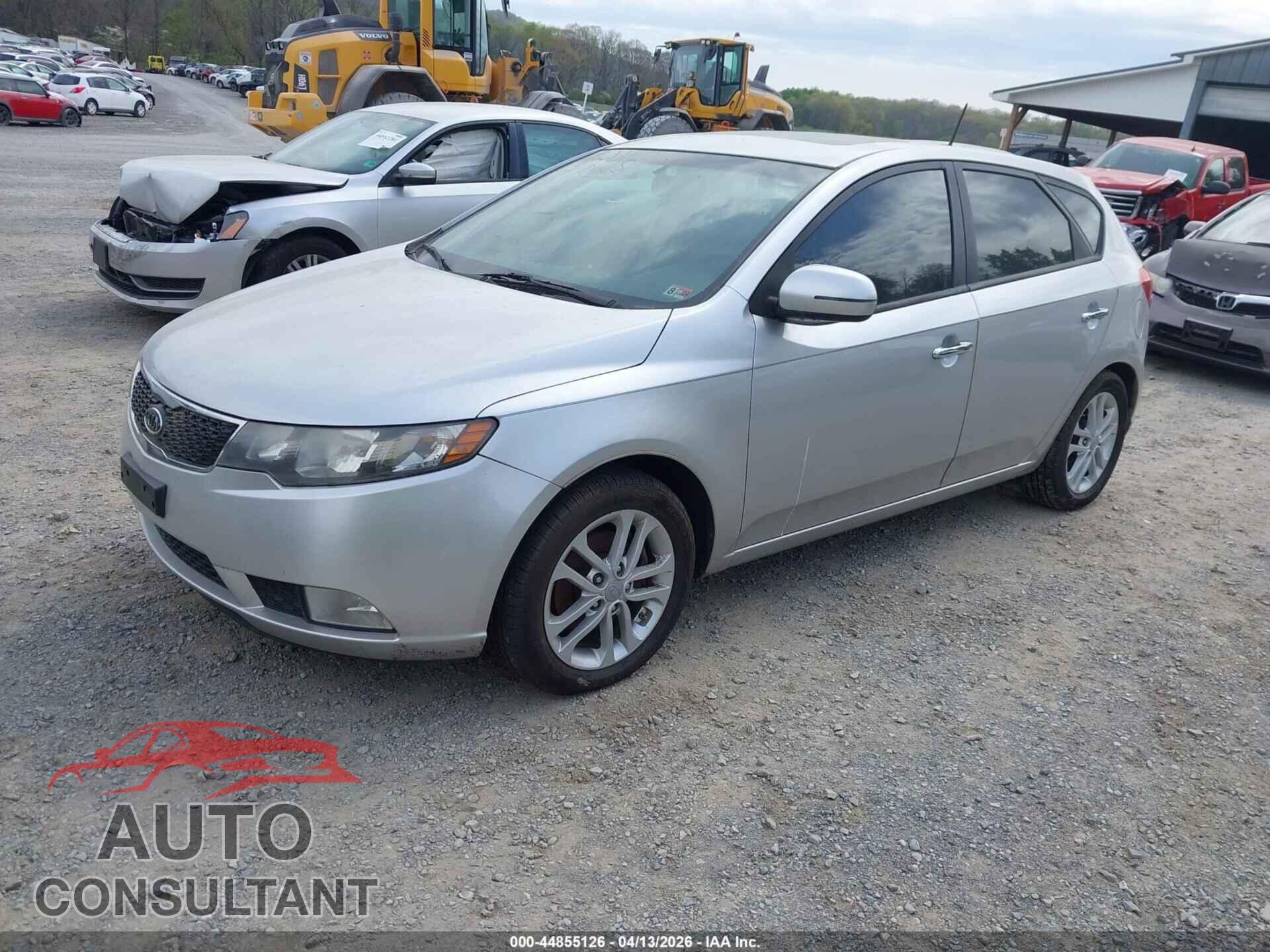 KIA FORTE 2011 - KNAFU5A28B5439364