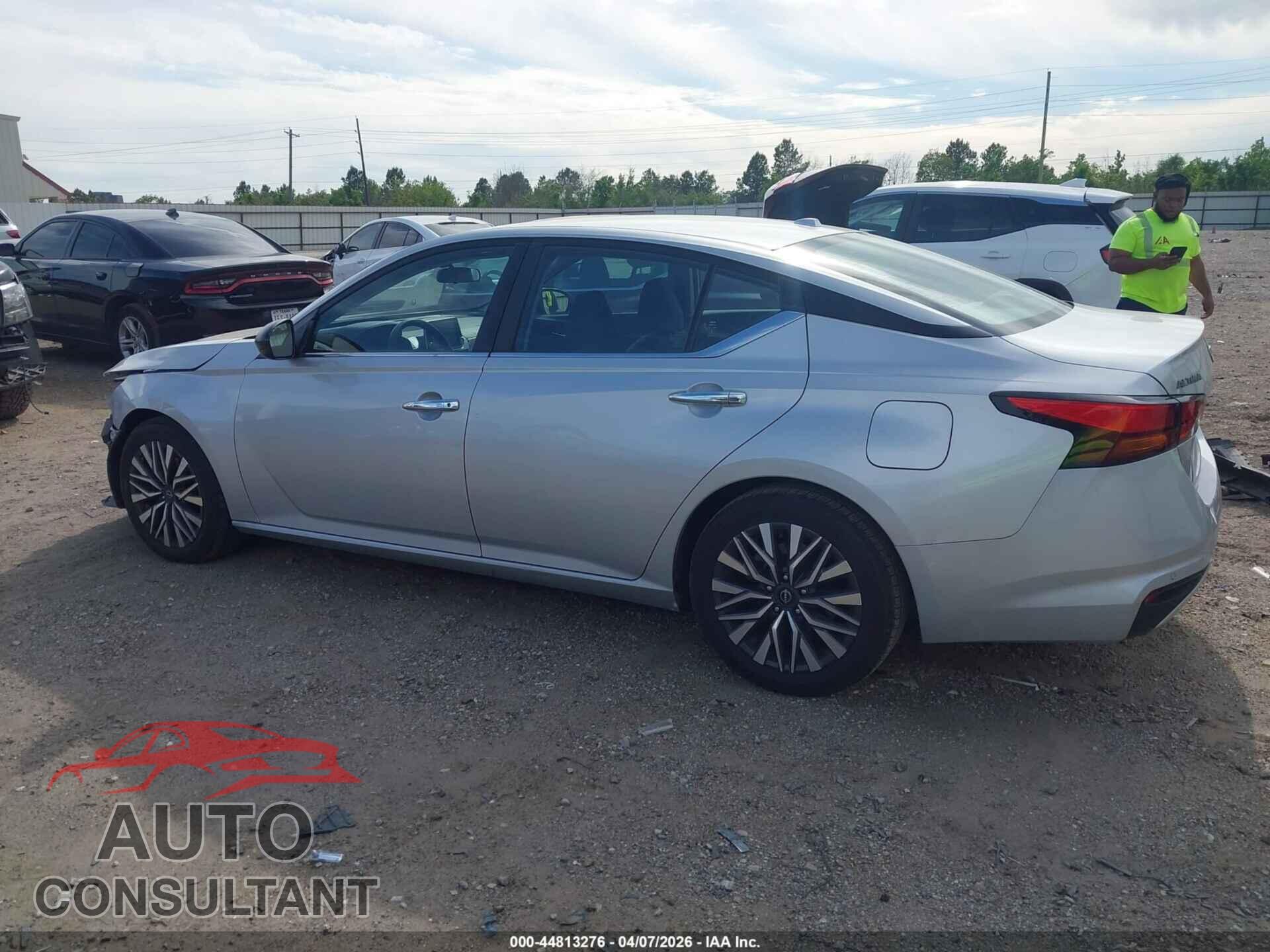 NISSAN ALTIMA 2024 - 1N4BL4DV2RN347784
