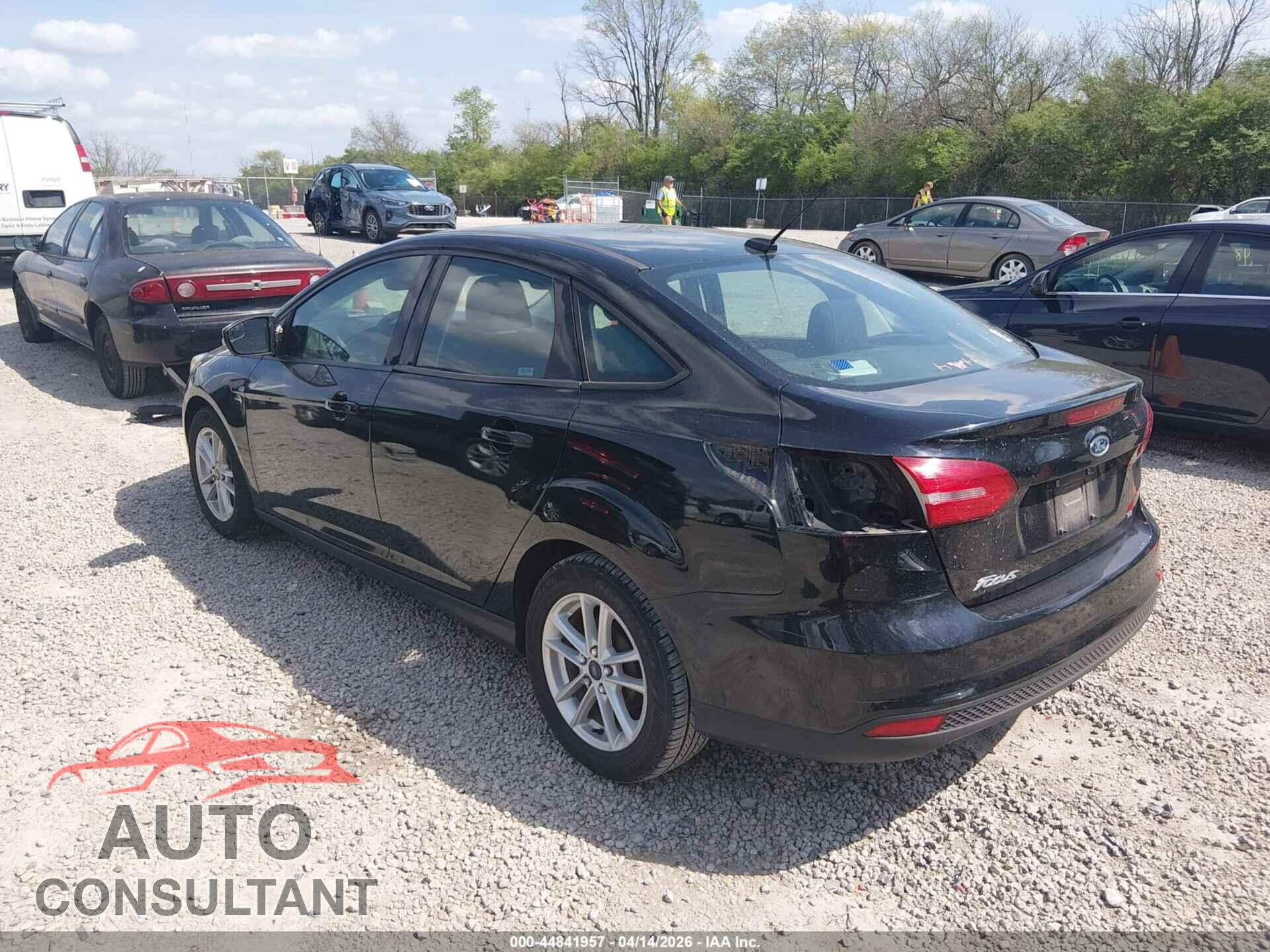 FORD FOCUS 2017 - 1FADP3F21HL279370