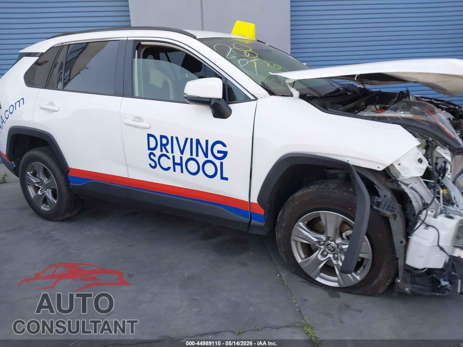 TOYOTA RAV4 HYBRID 2023 - JTMMWRFV5PD204559
