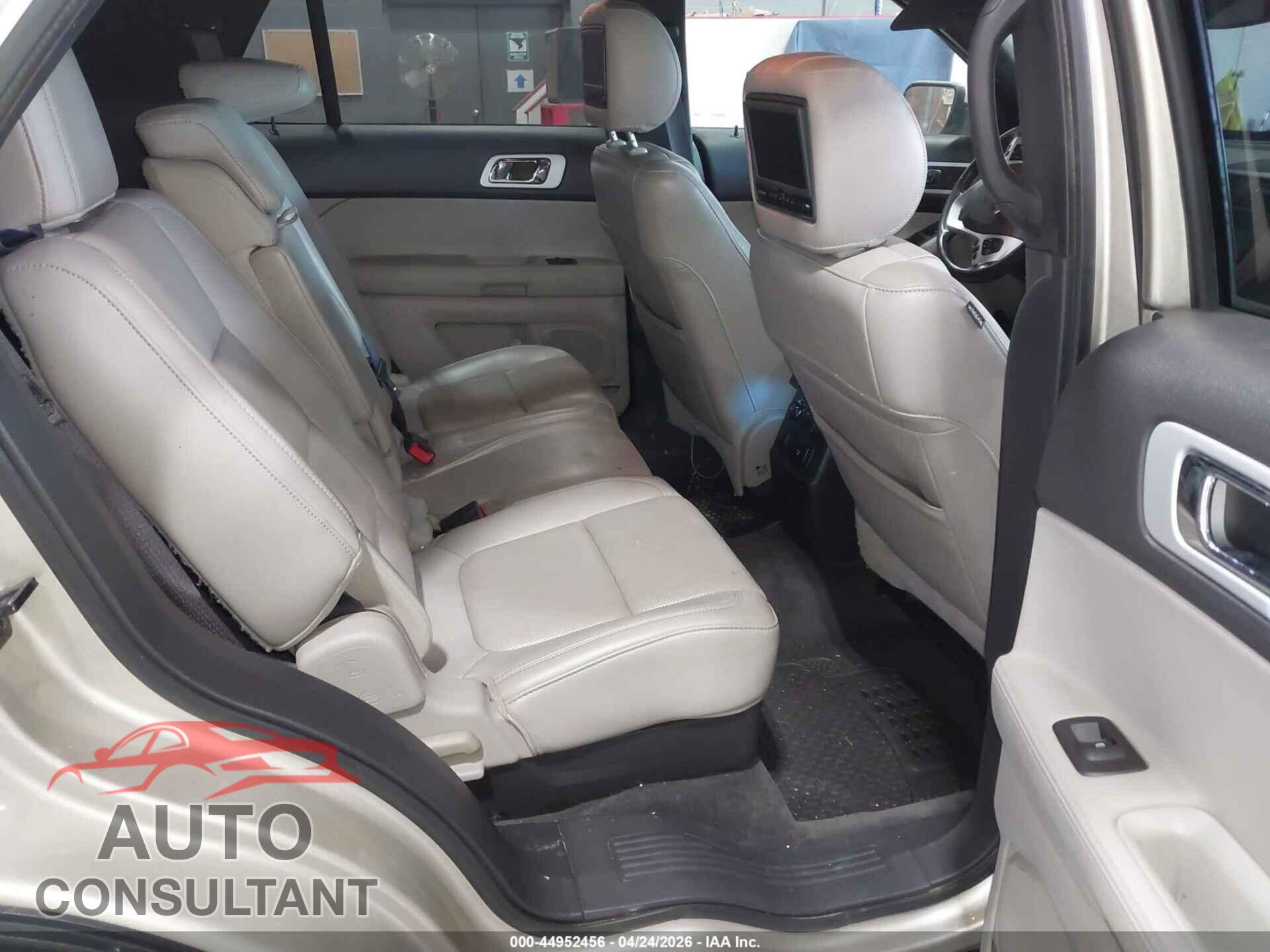 FORD EXPLORER 2011 - 1FMHK8F89BGA10704