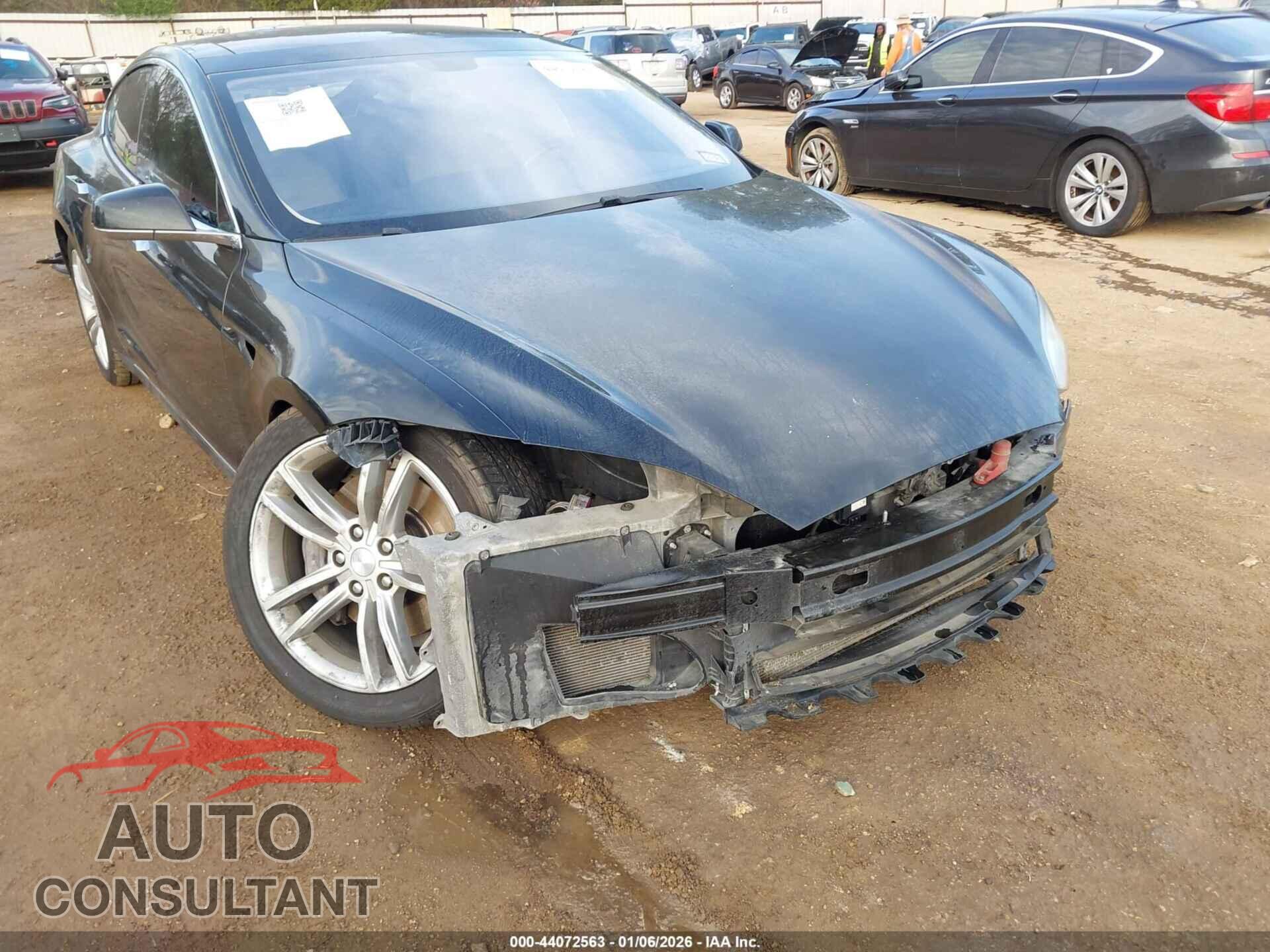 TESLA MODEL S 2014 - 5YJSA1H17EFP36600