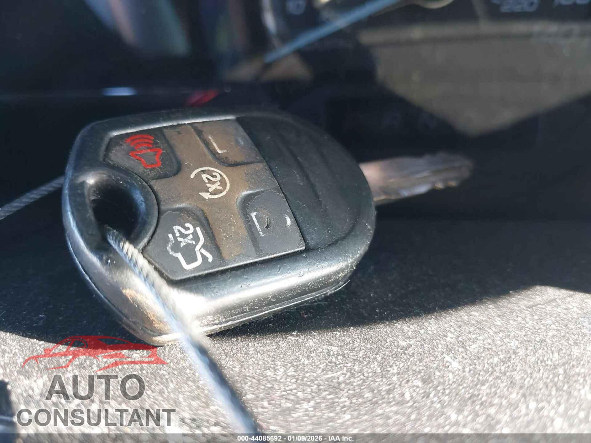 FORD TAURUS 2013 - 1FAHP2E87DG101791