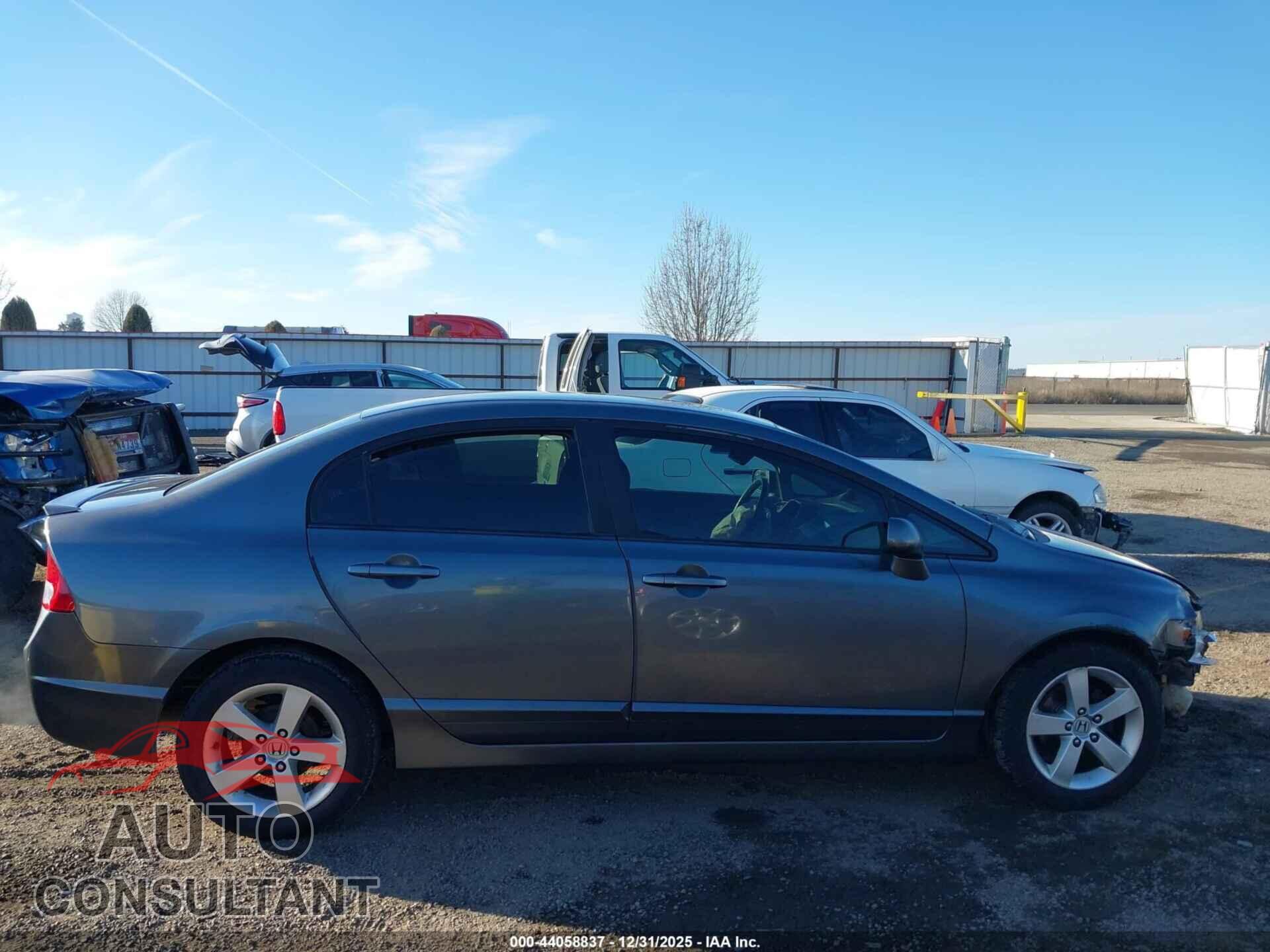 HONDA CIVIC 2010 - 19XFA1F68AE059315