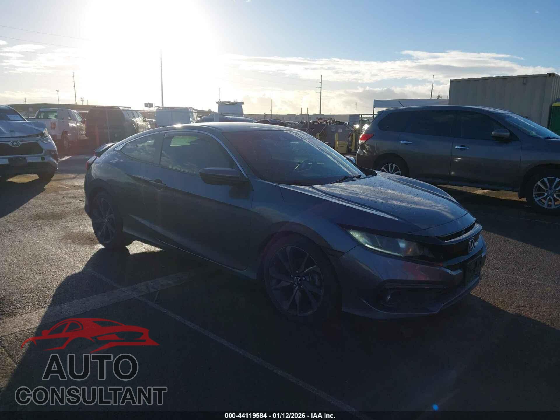 HONDA CIVIC 2019 - 2HGFC4B8XKH303668