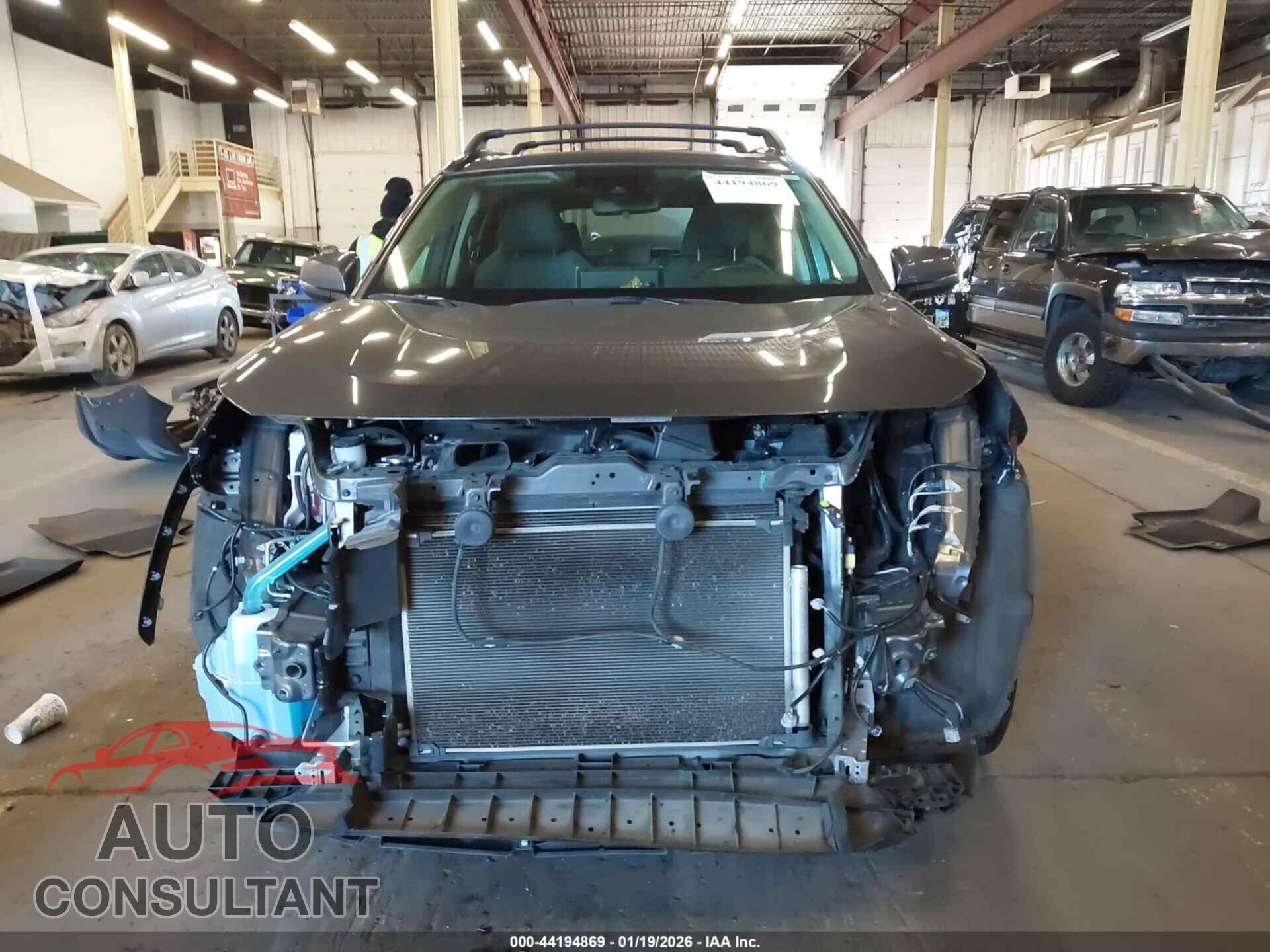 TOYOTA RAV4 2023 - JTMP1RFV8PD096742