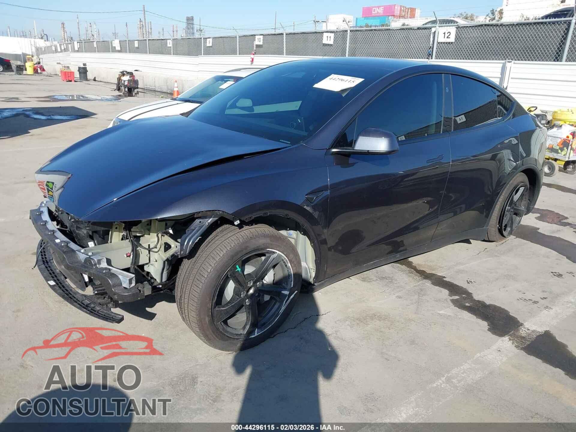 TESLA MODEL Y 2026 - 7SAYGDED5TA485596