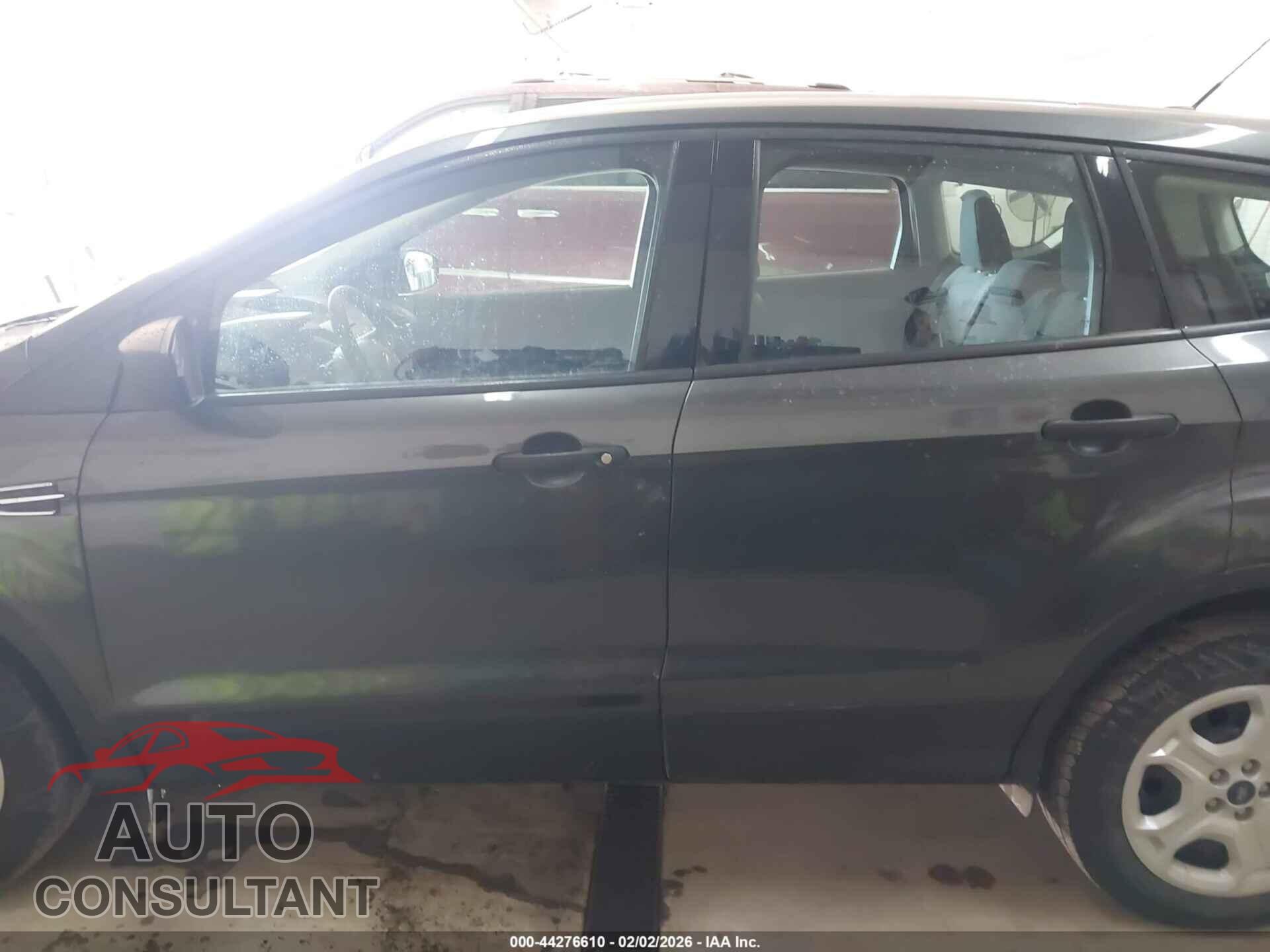 FORD ESCAPE 2018 - 1FMCU0F75JUD31443