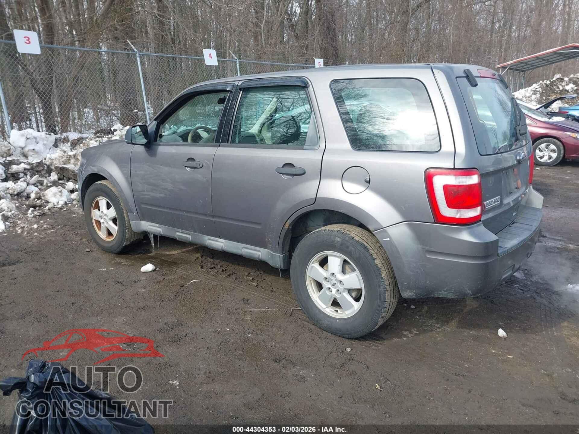 FORD ESCAPE 2011 - 1FMCU9C75BKA50667