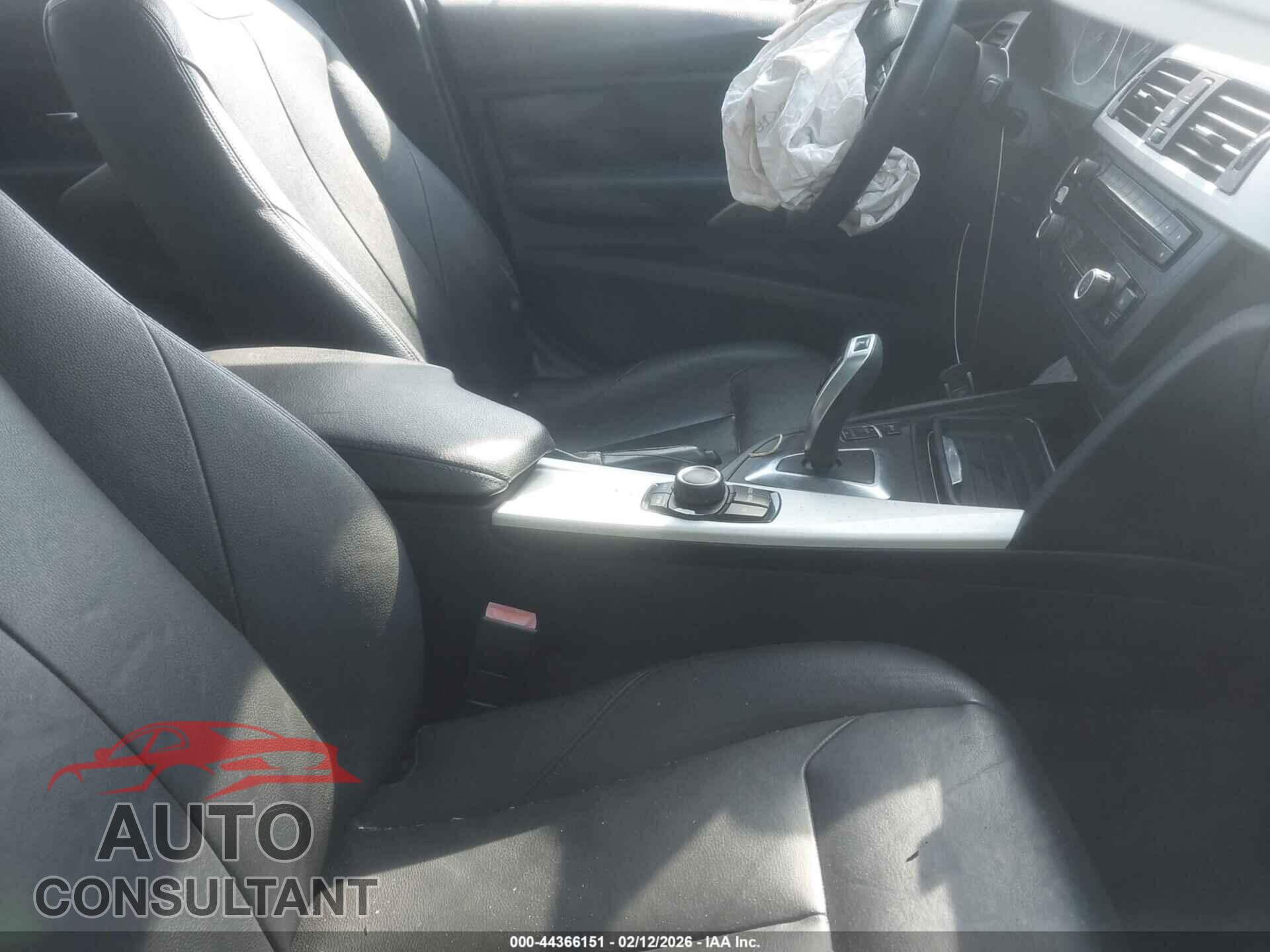 BMW 328I 2012 - WBA3A5C59CF343533