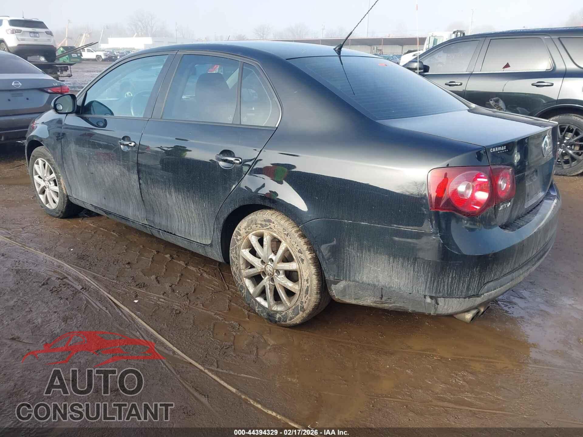 VOLKSWAGEN JETTA 2010 - 3VWAX7AJ6AM131672
