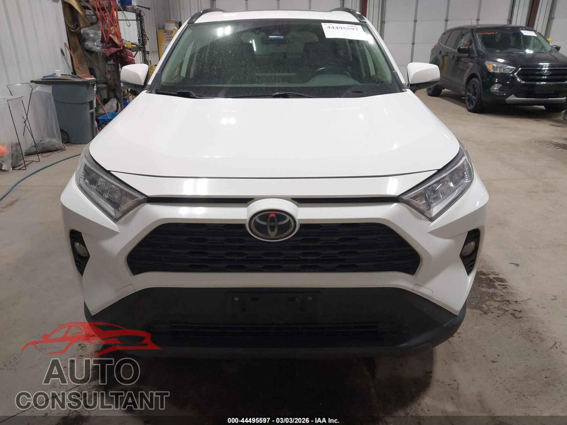 TOYOTA RAV4 2019 - JTMP1RFV4KJ020185