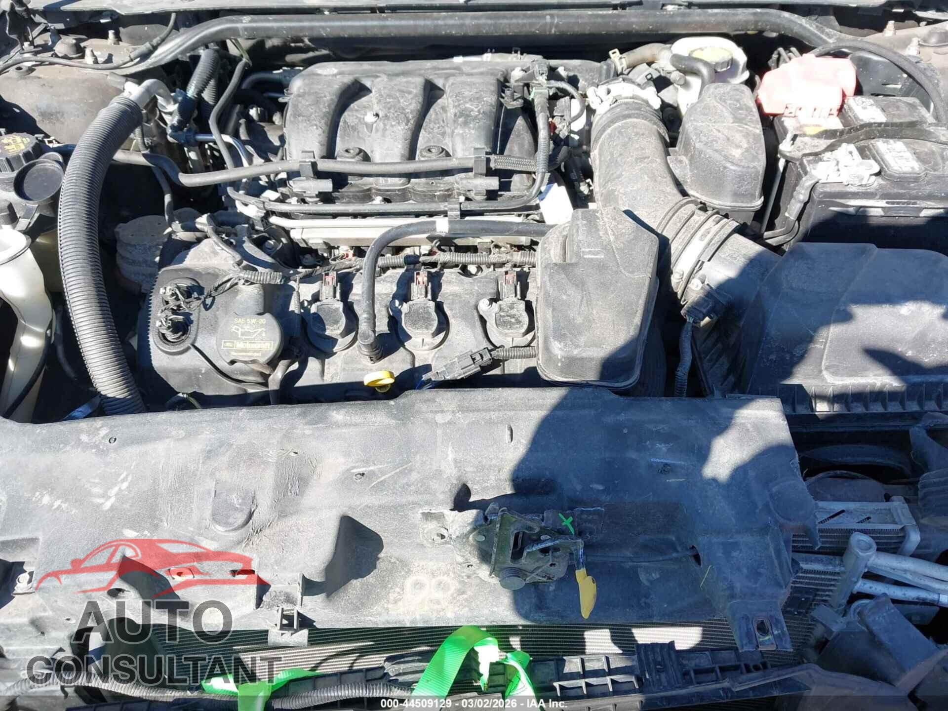 FORD TAURUS 2013 - 1FAHP2D88DG184486