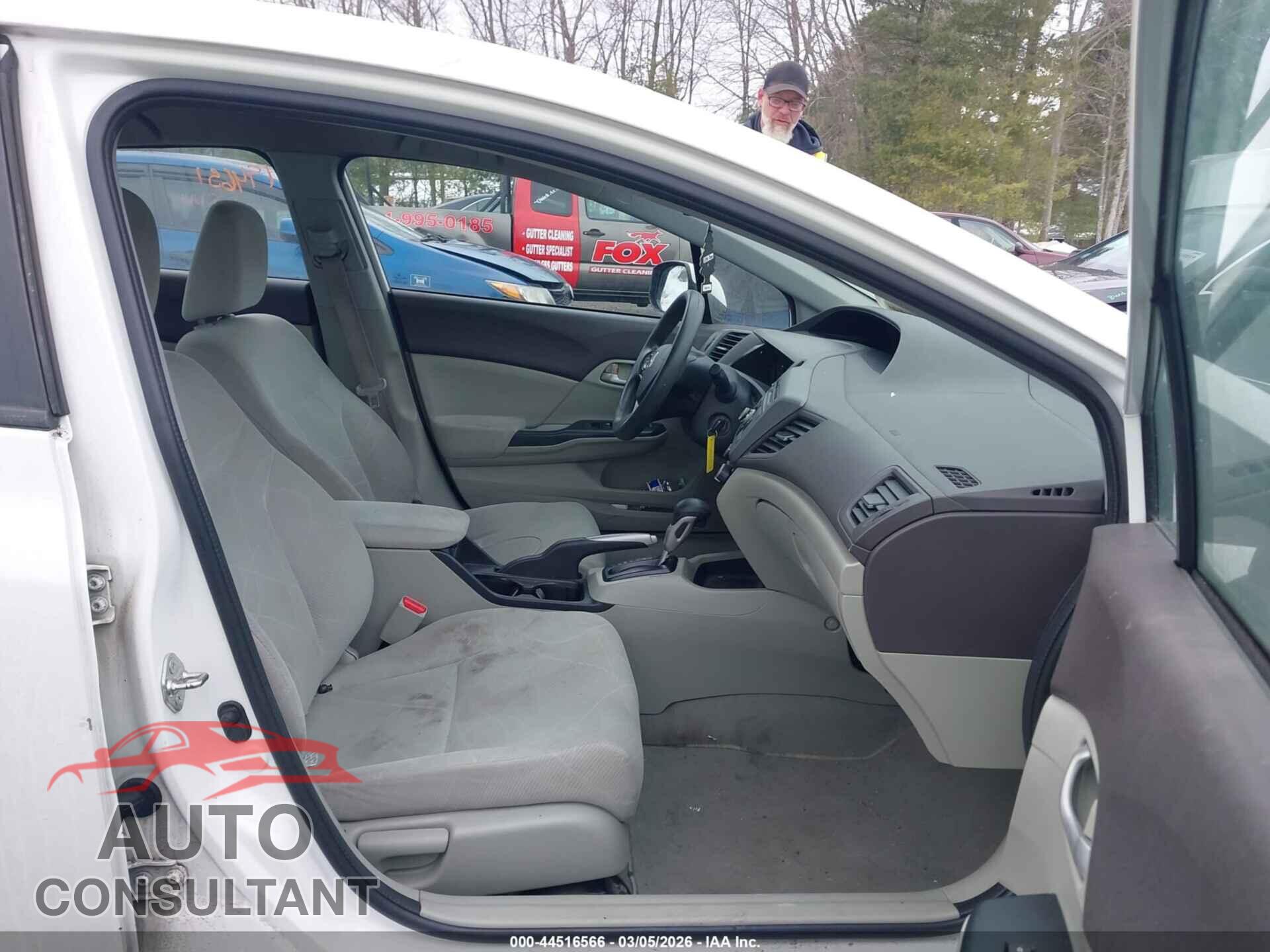 HONDA CIVIC 2012 - 2HGFB2F53CH575763